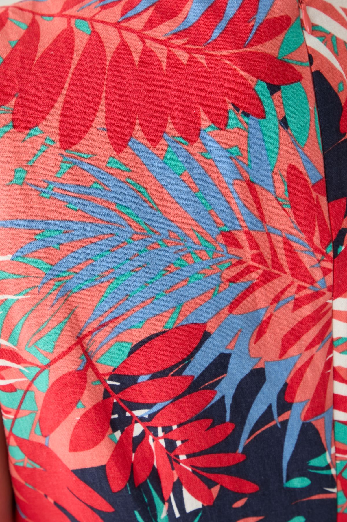 Plus Size Gina V-Neck Sleeveless Trapeze Dress 