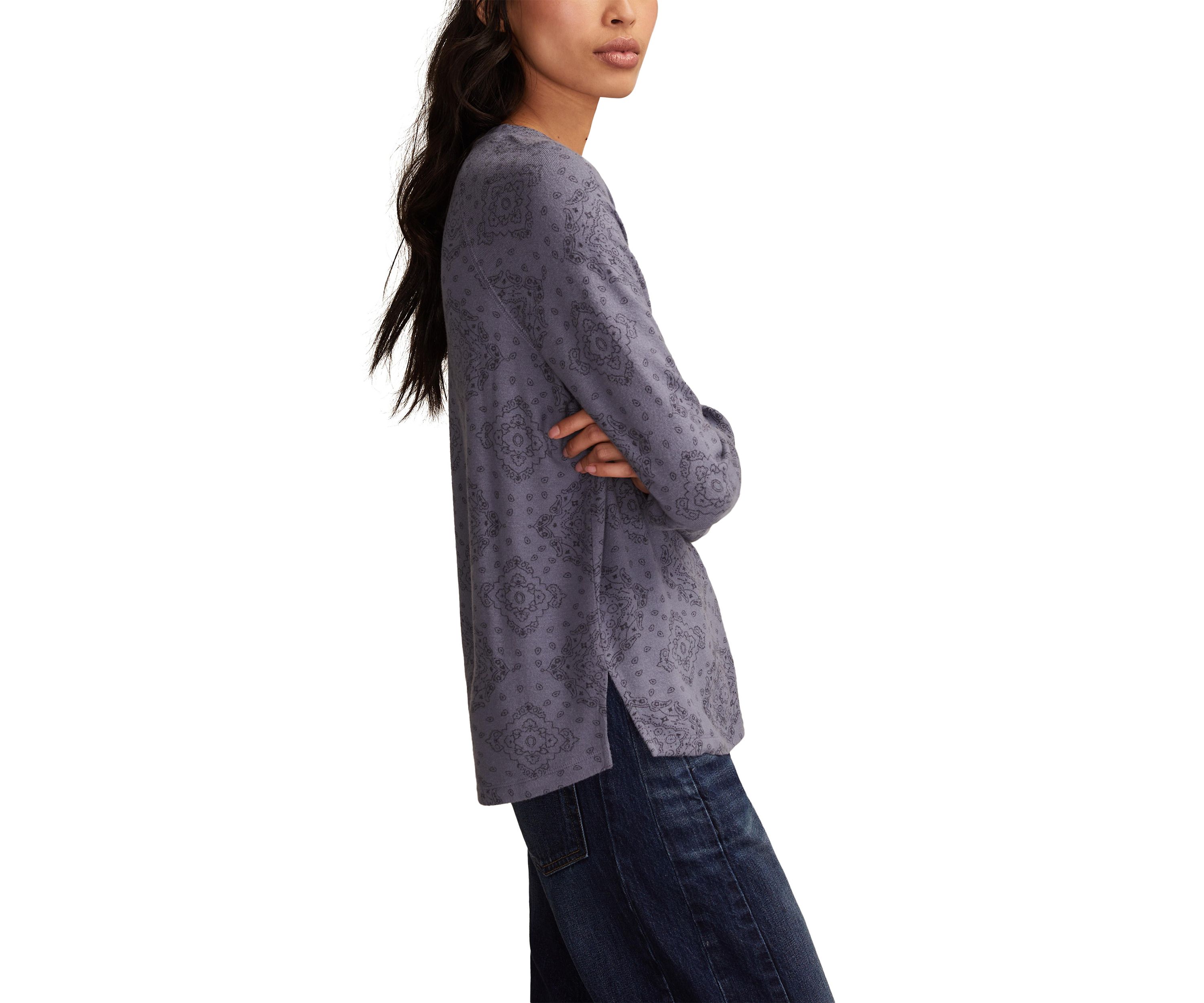 Womens Cloud Knit Printed Top