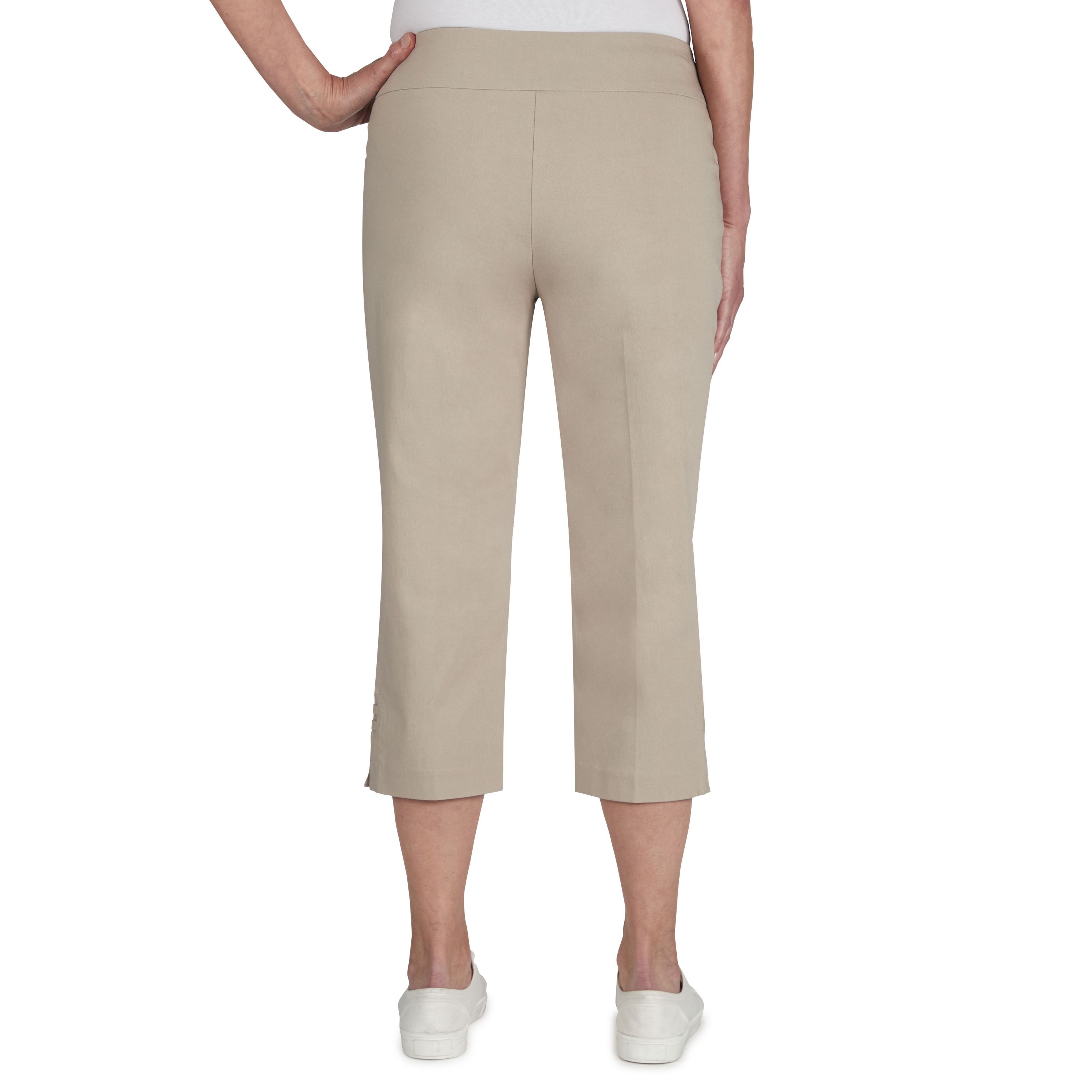 Solid Pull-On Capri Pants with Detailed Split Hem
