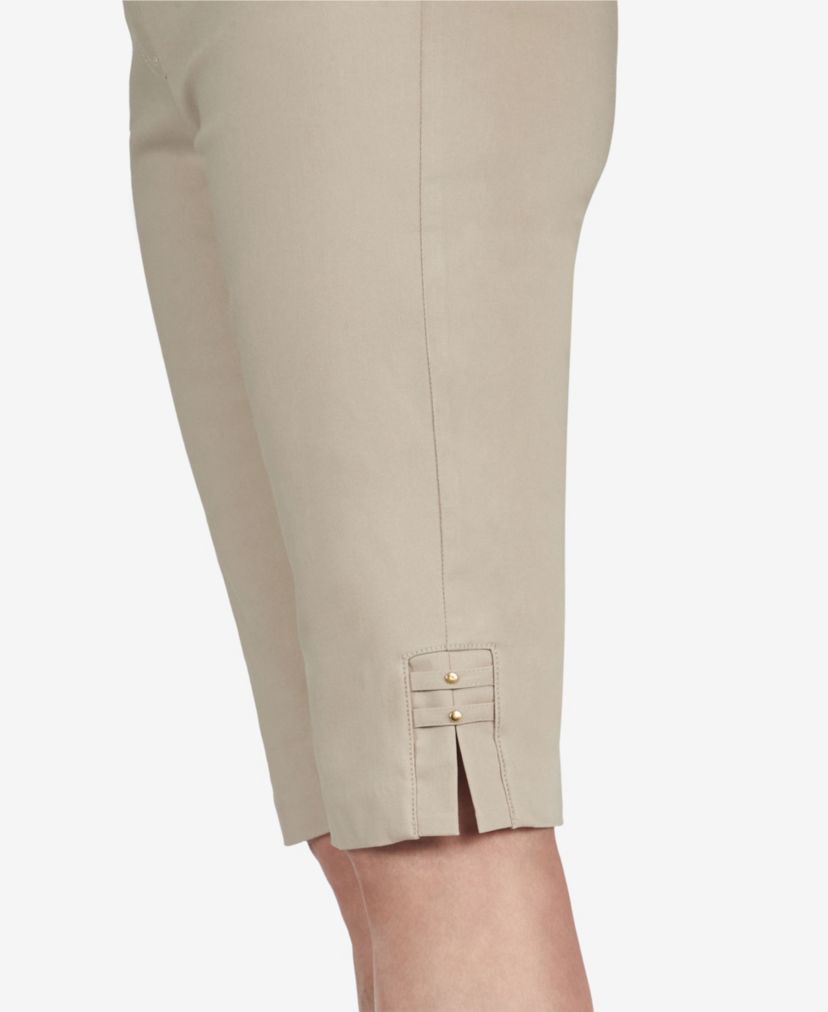 Solid Pull-On Capri Pants with Detailed Split Hem