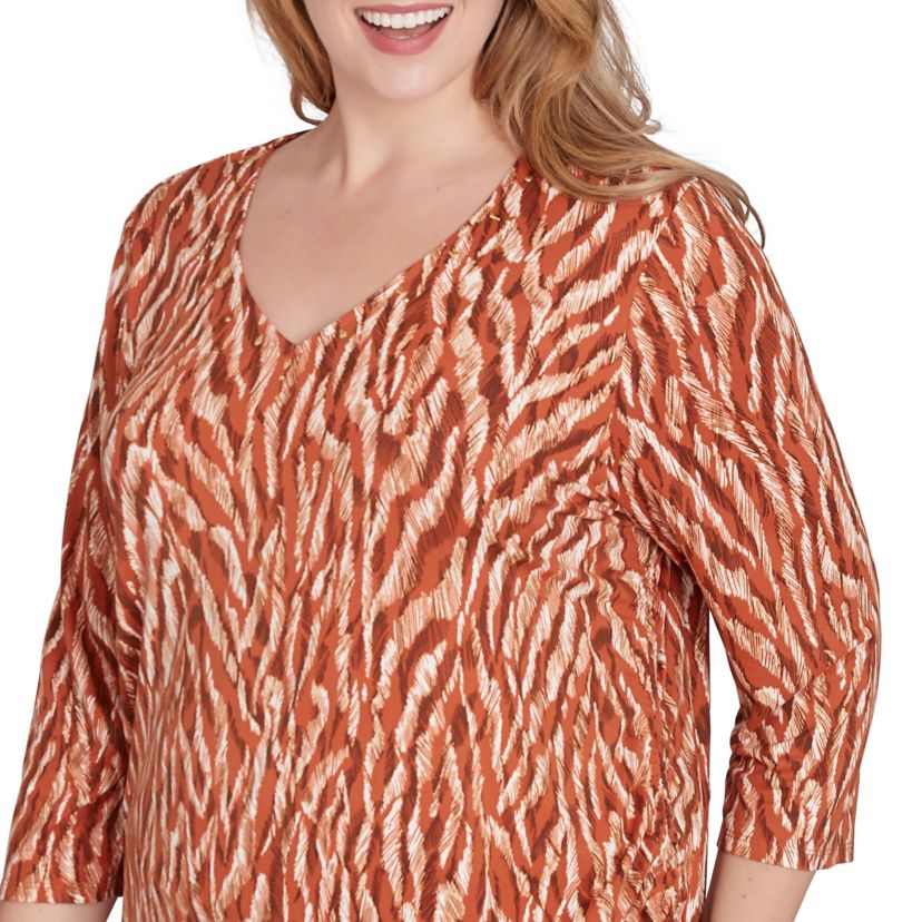 SPICE IT UP PRINTED 3/4 SLEEVE TOP