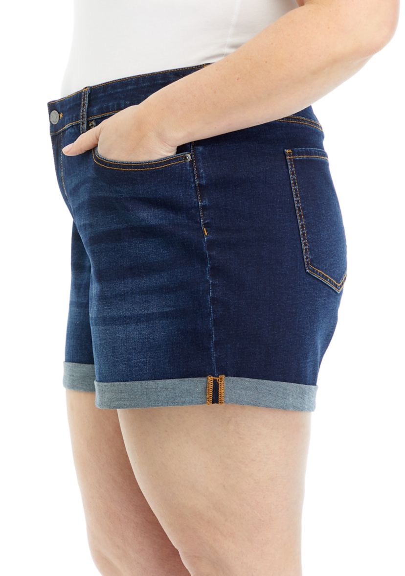 Plus Size Mid Rise Cuff Shorts