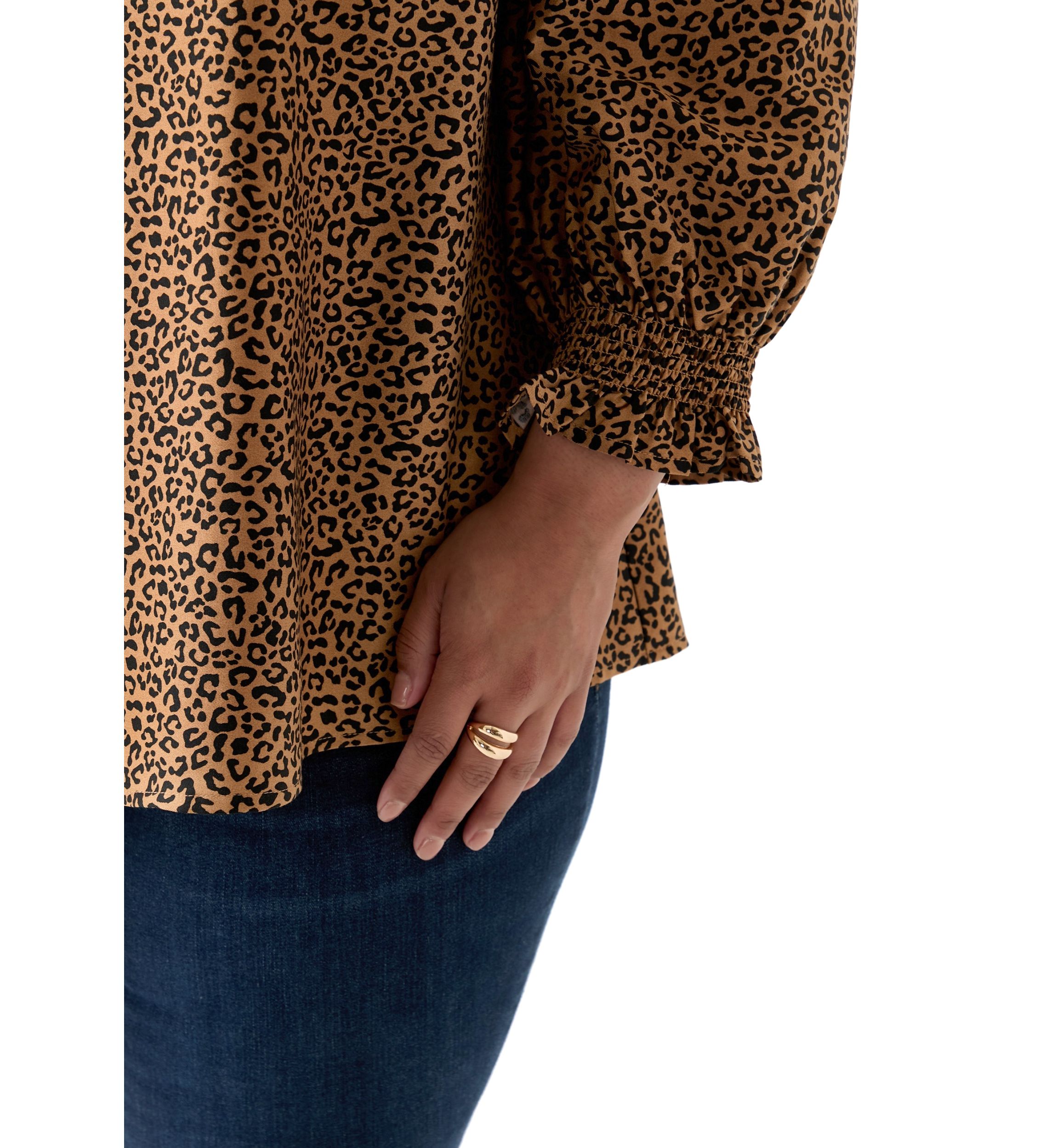Plus Size 3/4 Sleeve Woven Print Blouse