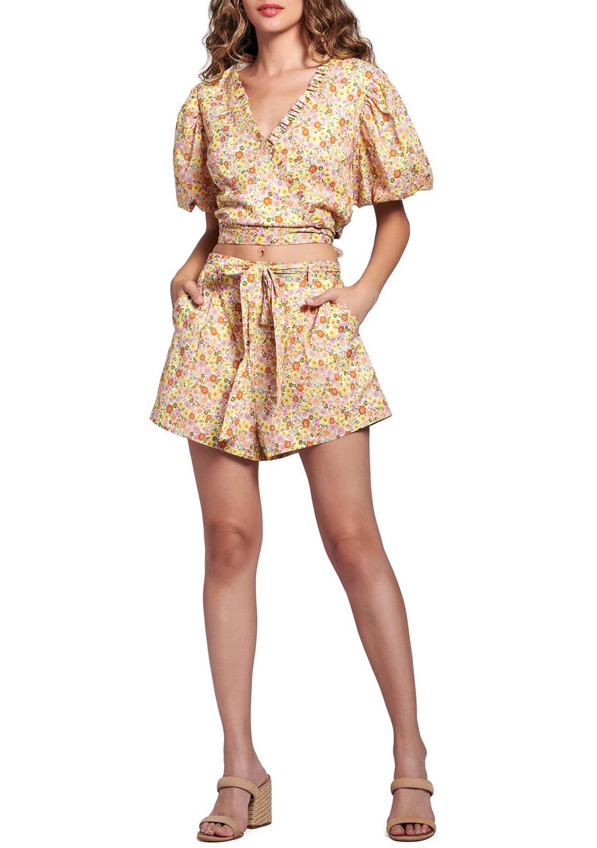 Womens Floral Belted Shorts