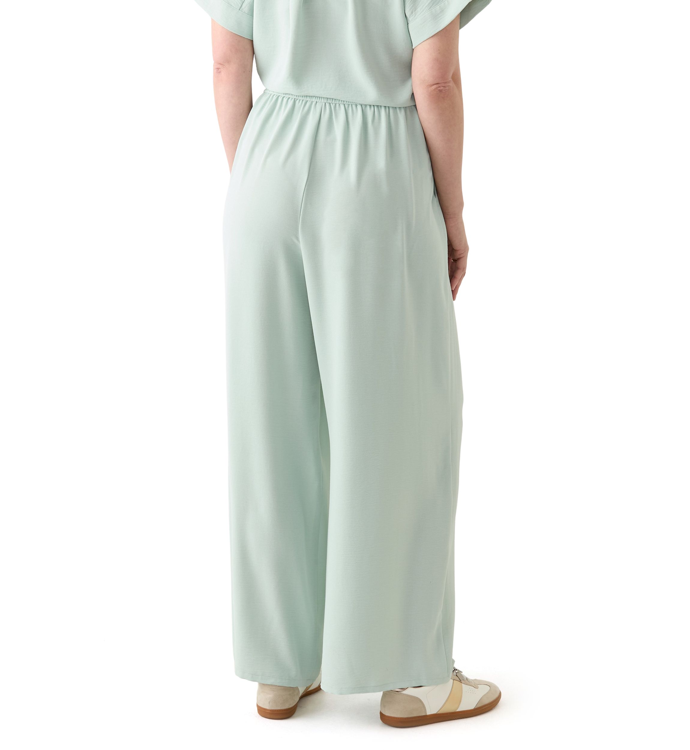Womens Soft Airflow Pants