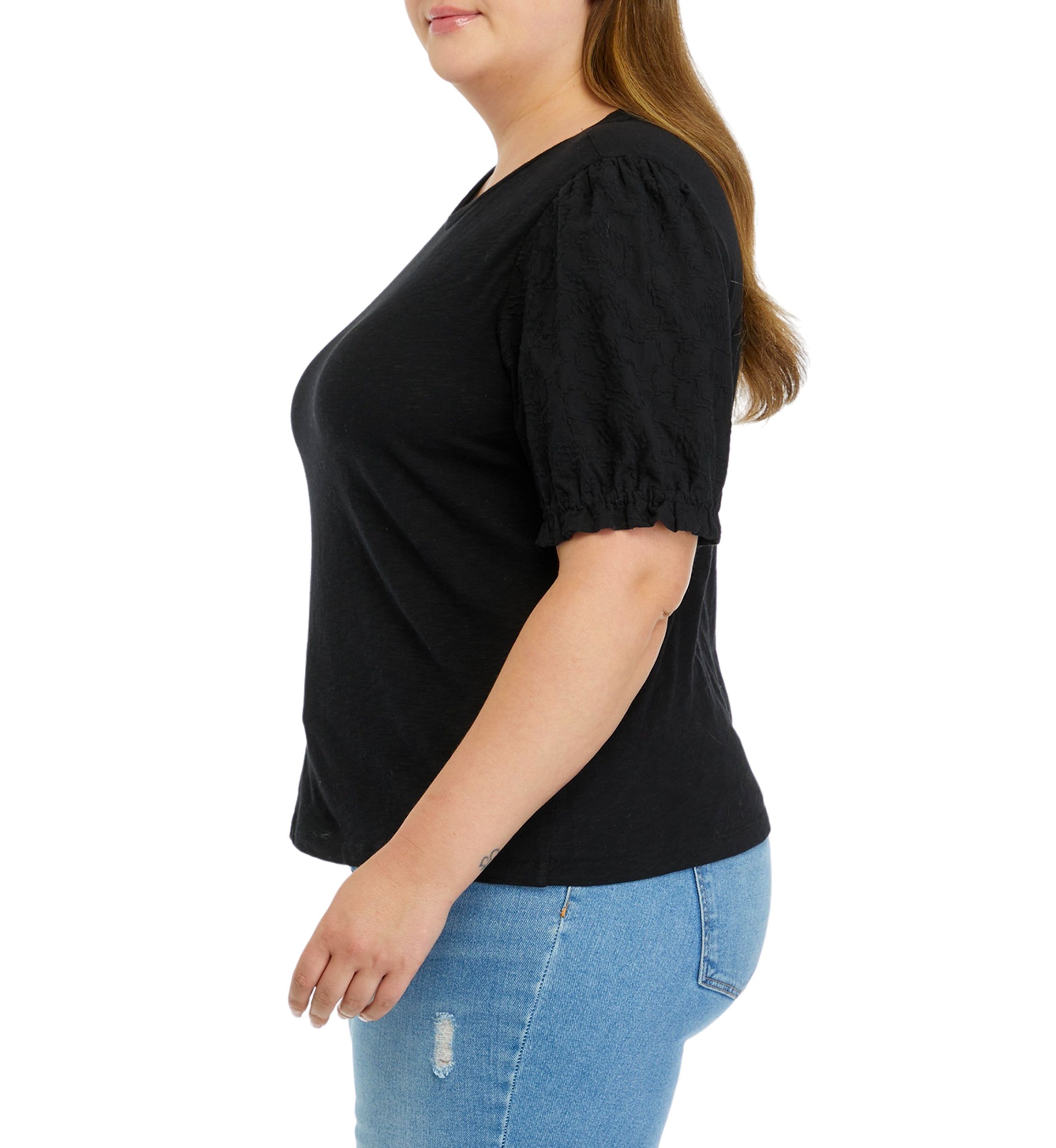 Plus Size Embroidered Puff Sleeve Top