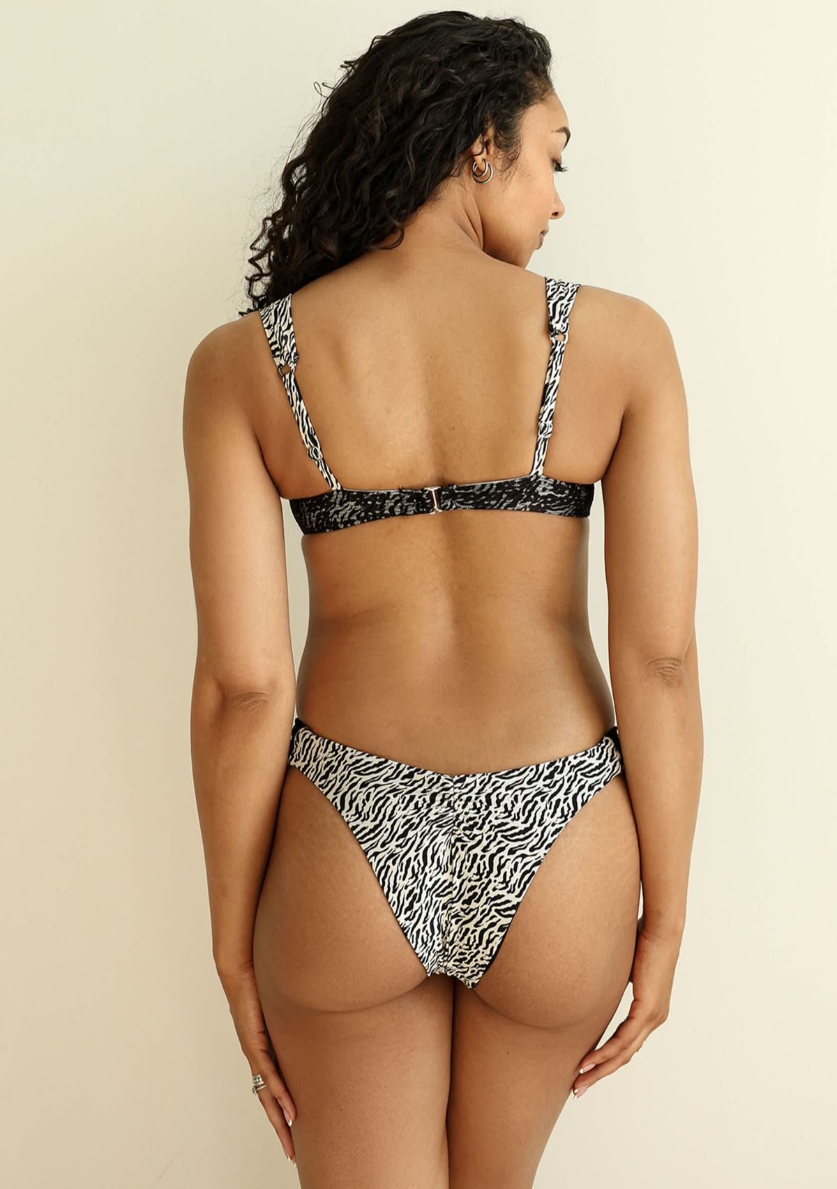 Stray Underwire Bikini Heart Top