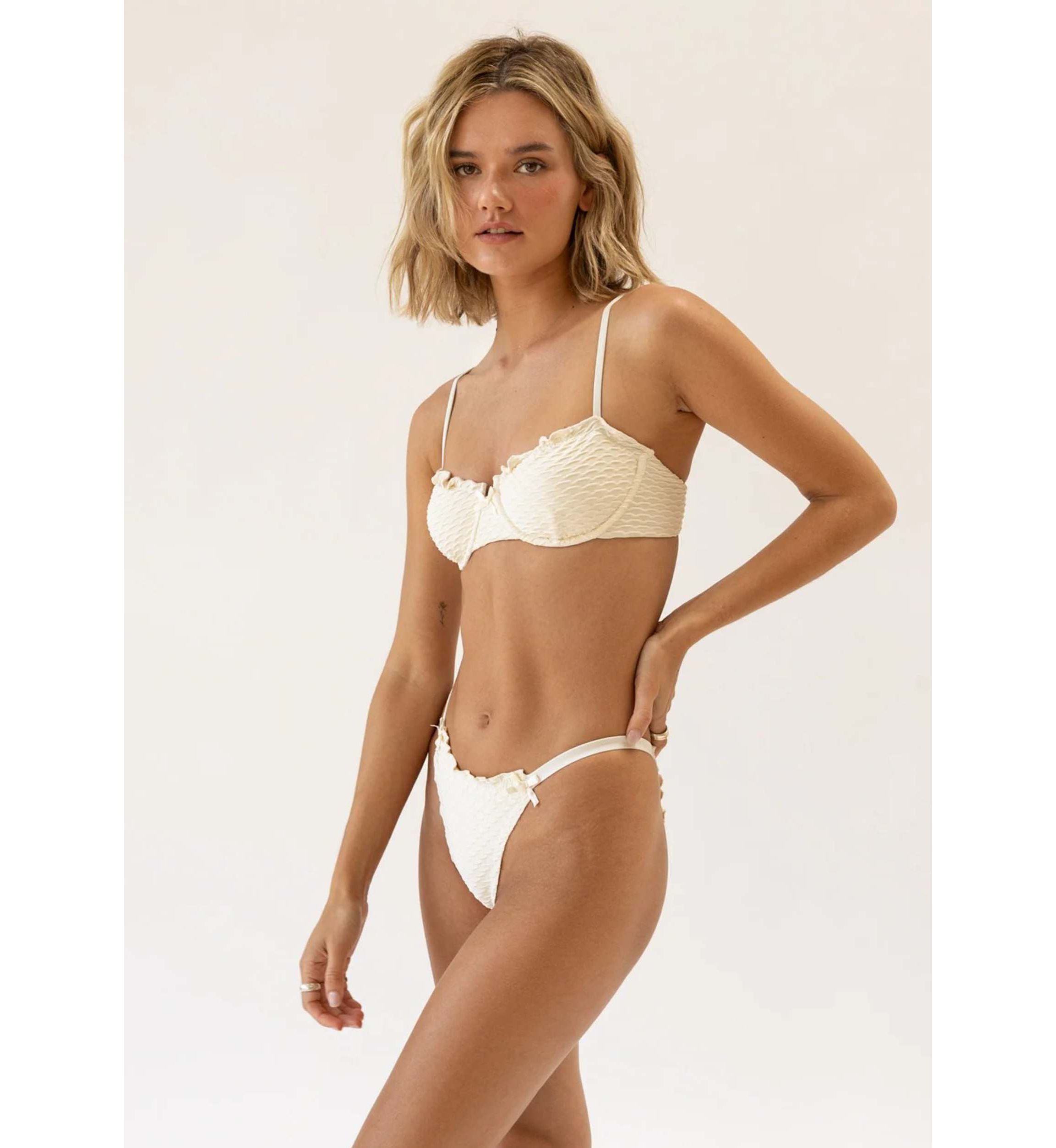 Chica Underwire Bikini Top