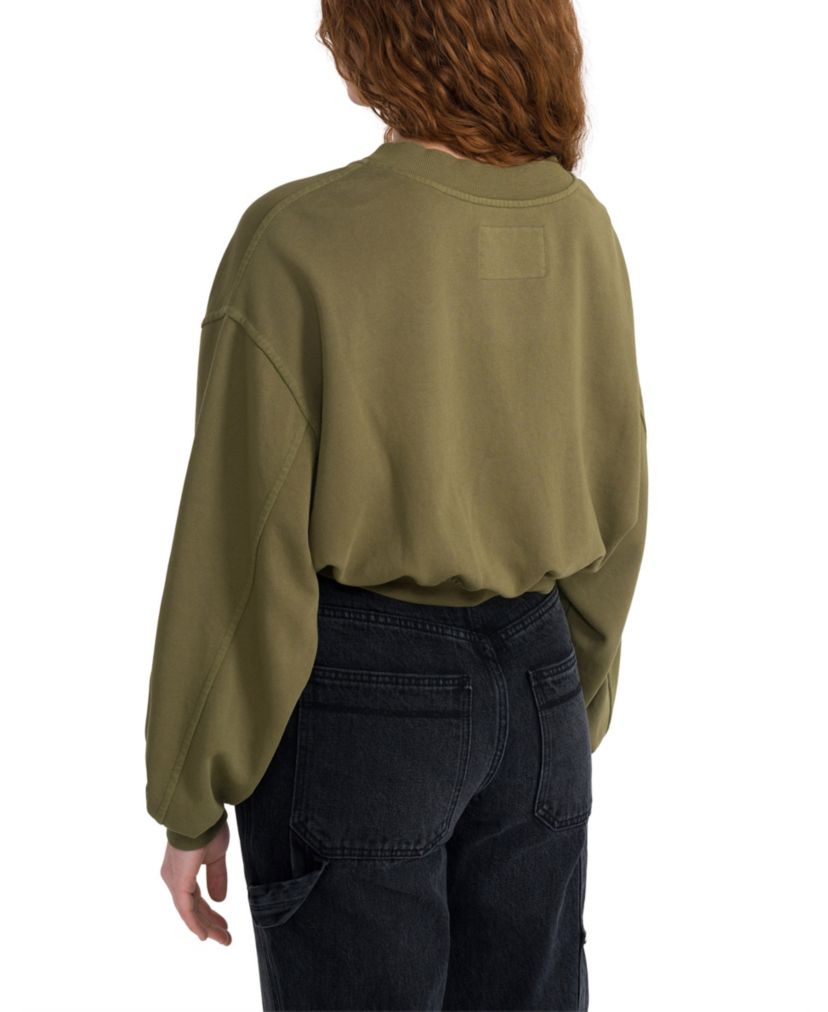 7.7 V-Neck Crop Sweatshirt