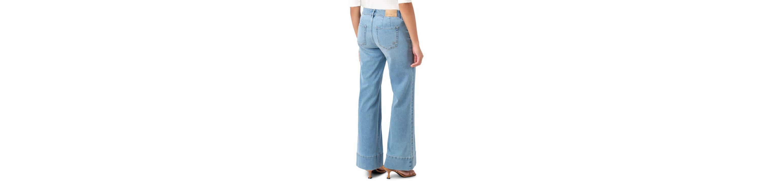 Pintuck Wide Leg