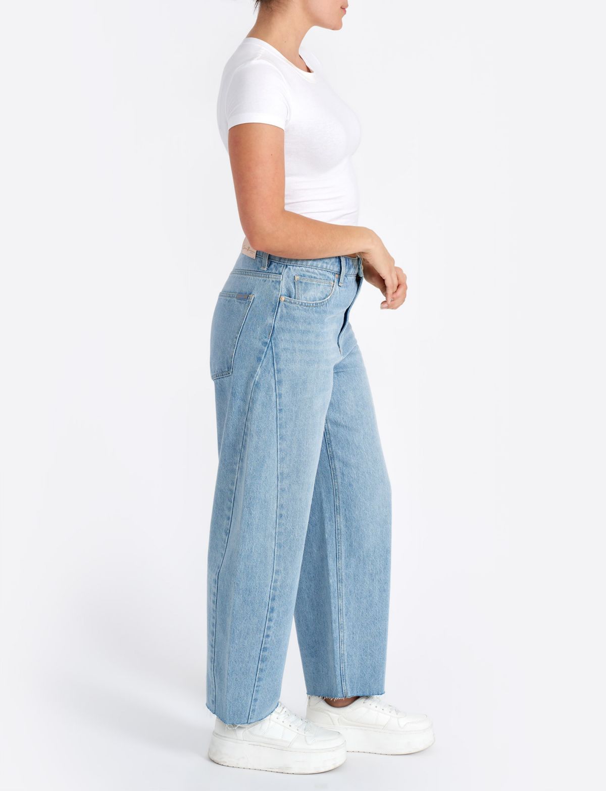 BARREL JEAN