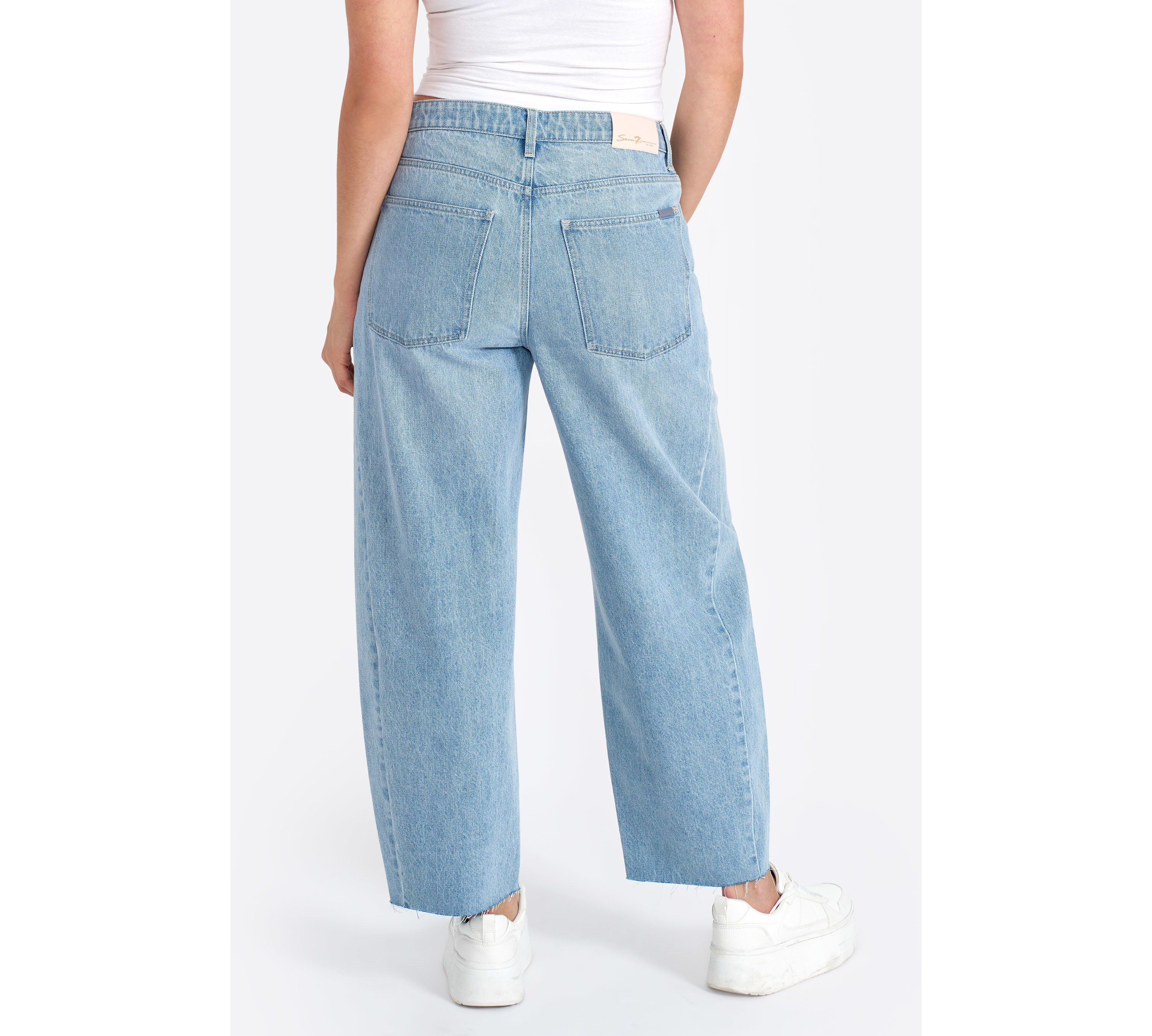 BARREL JEAN