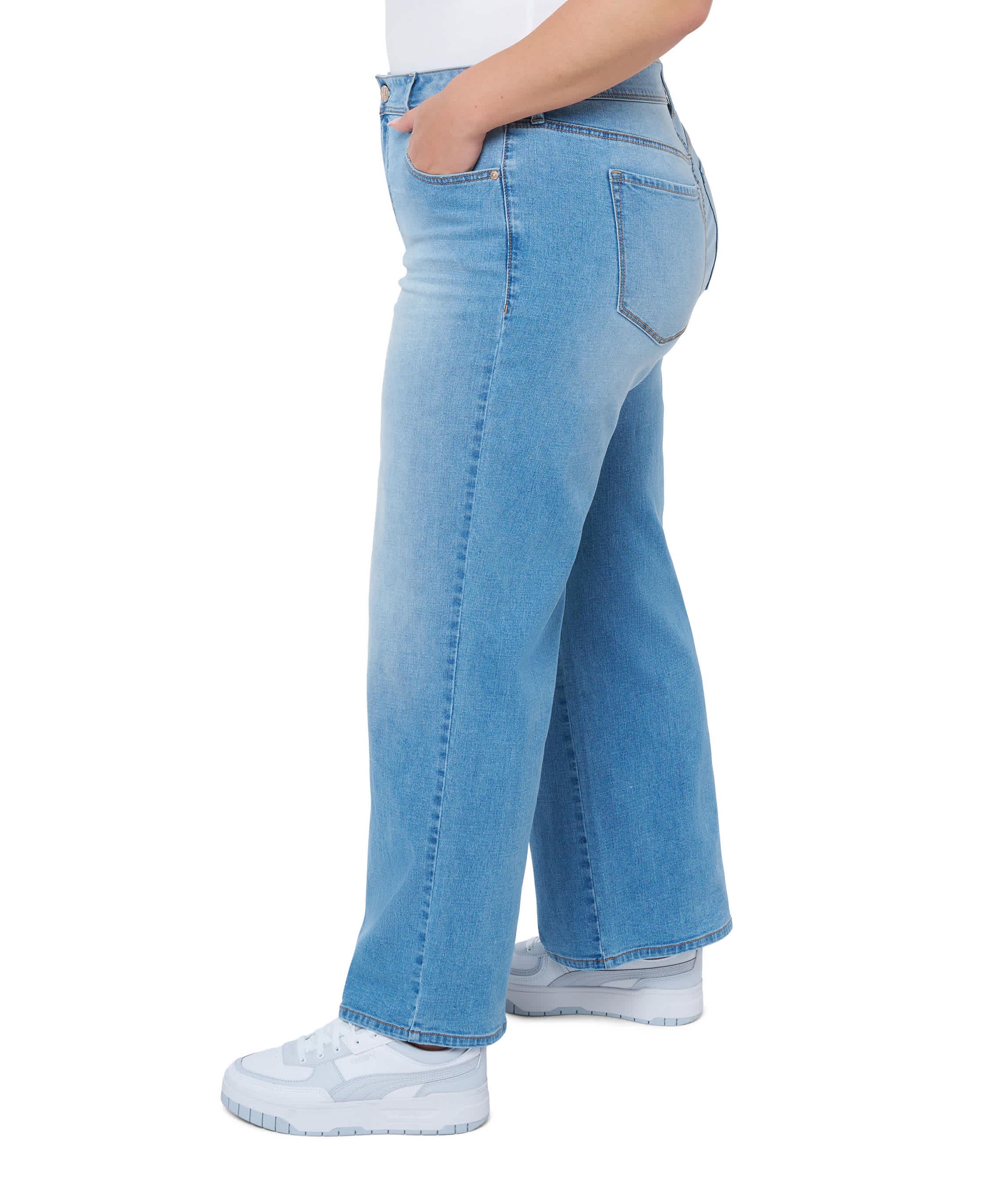 Loose Sneaker Jean