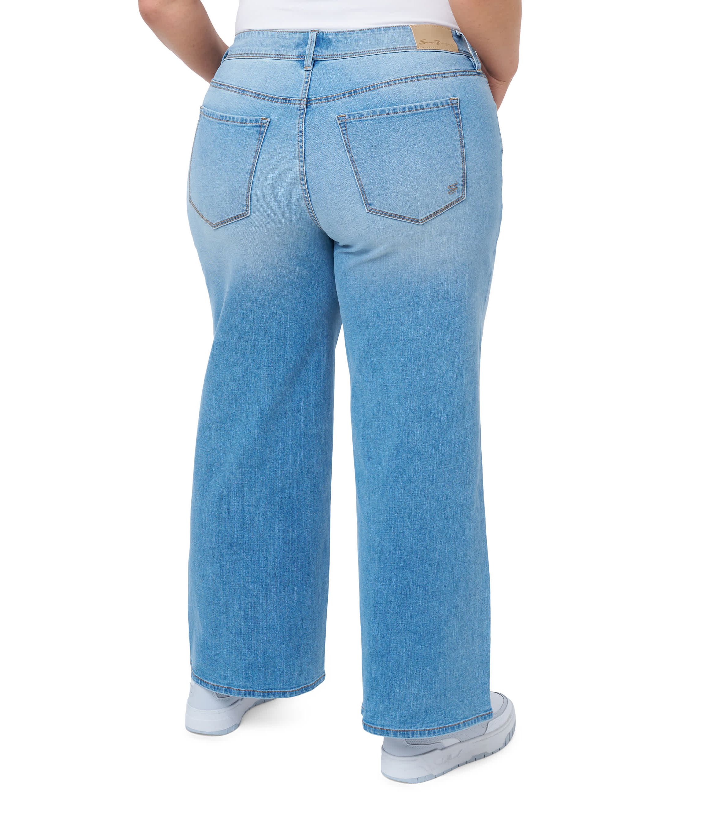 Loose Sneaker Jean