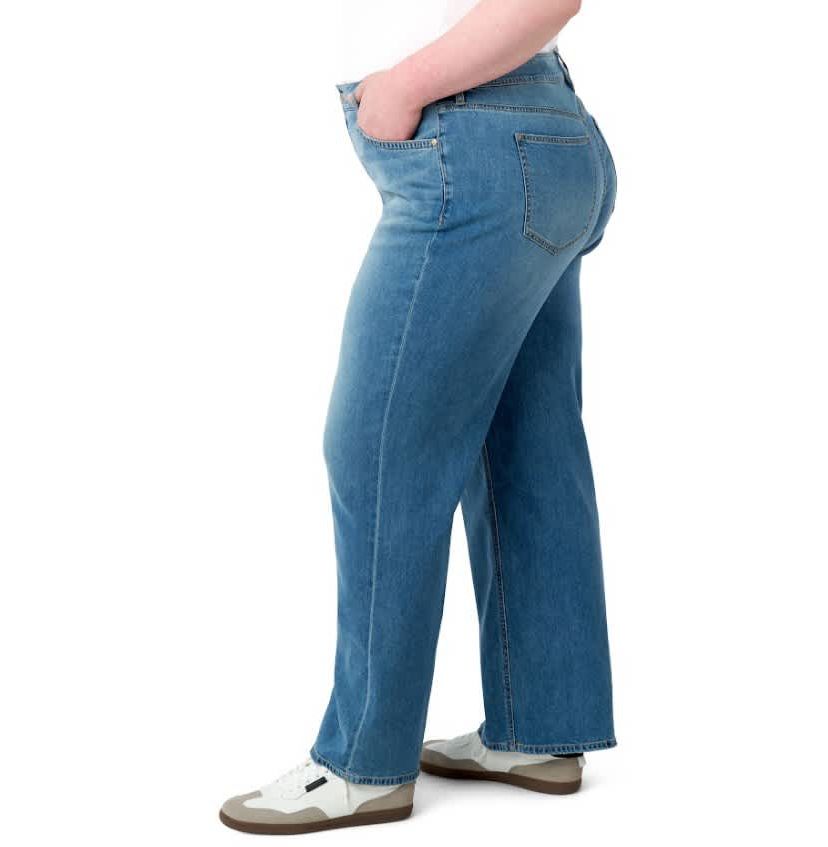 Featherweight Wide Leg