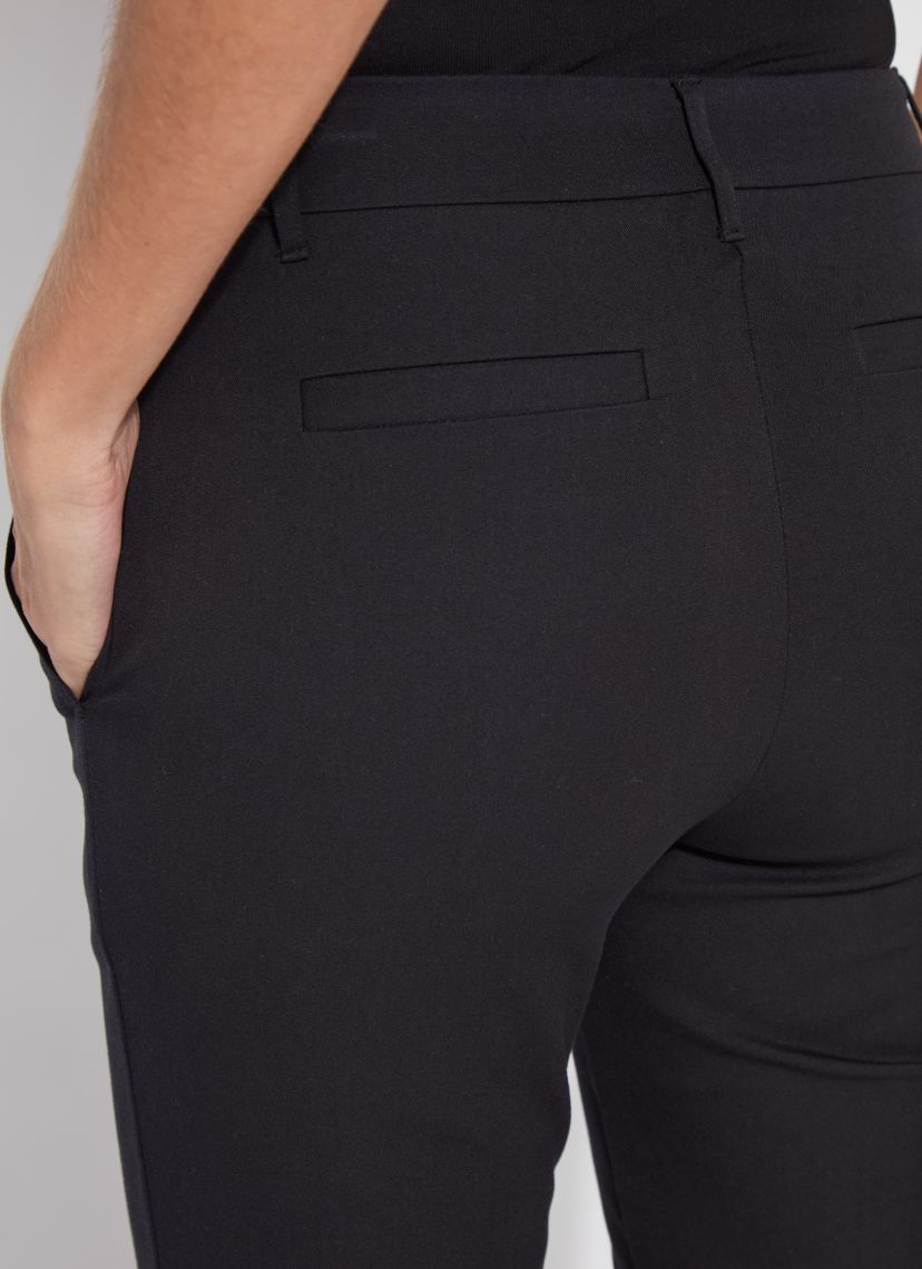 Amanda Capri Pant