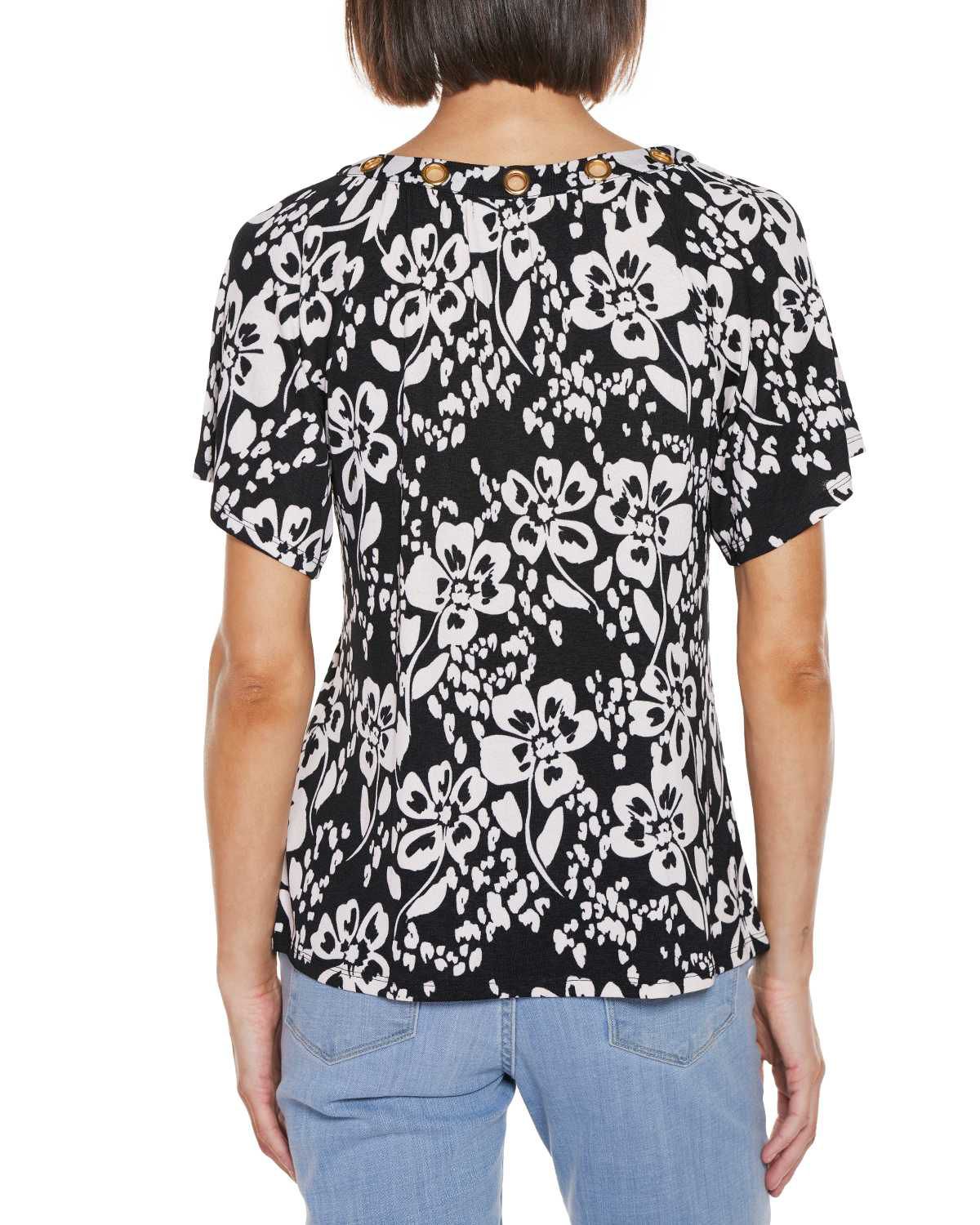 Grommet Detail Floral Short Sleeve Knit Top