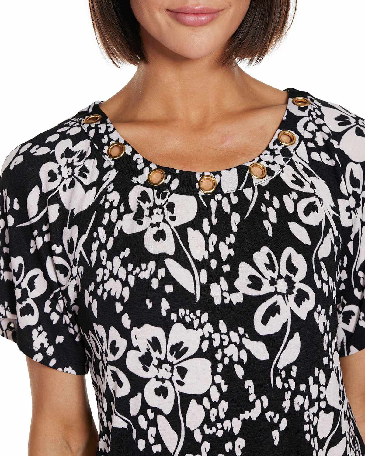 Grommet Detail Floral Short Sleeve Knit Top