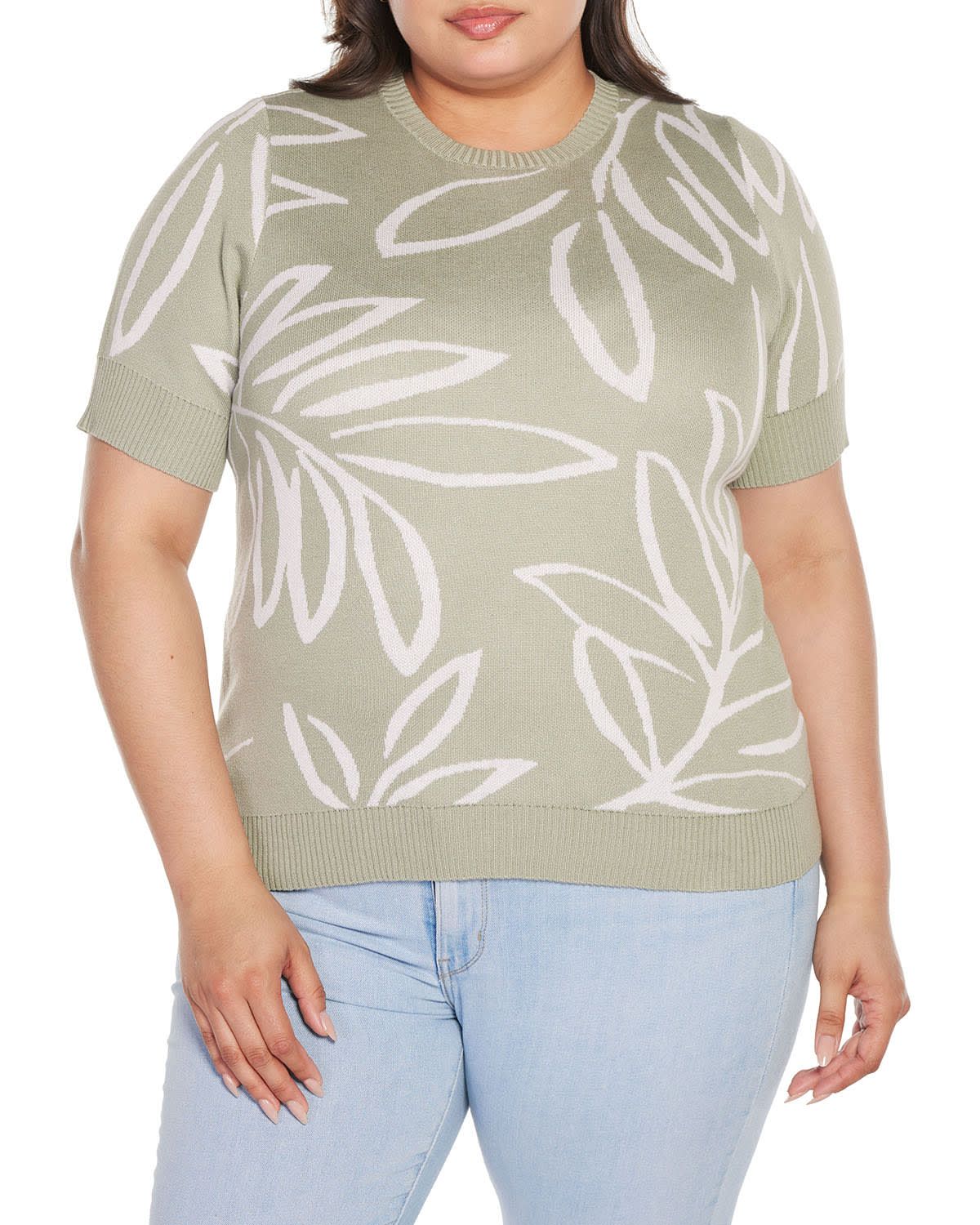Plus Size Floral Jacquard Short Sleeve Sweater