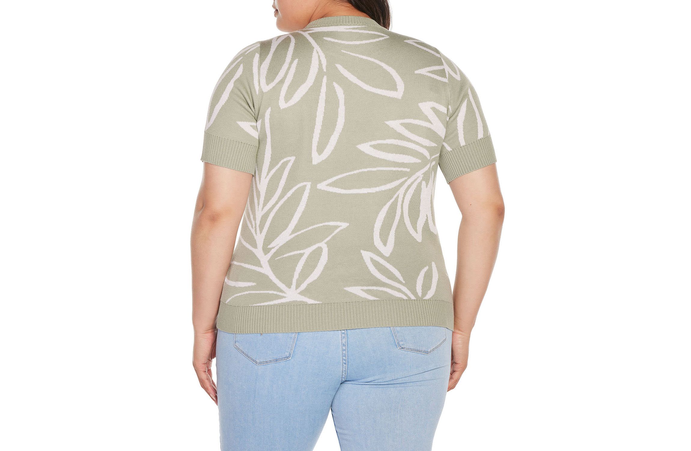 Plus Size Floral Jacquard Short Sleeve Sweater
