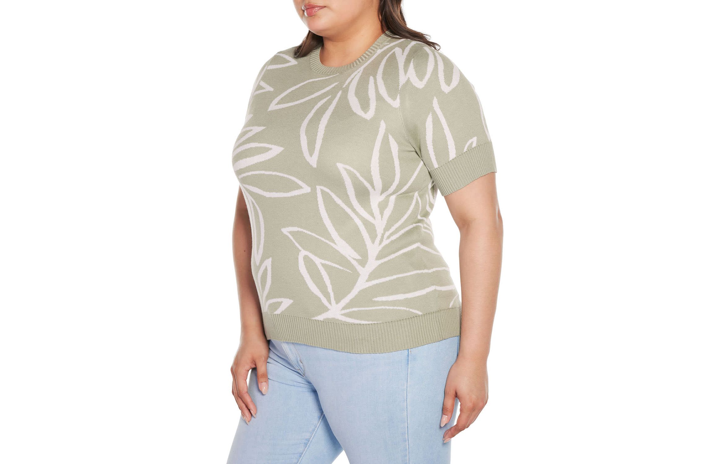 Plus Size Floral Jacquard Short Sleeve Sweater