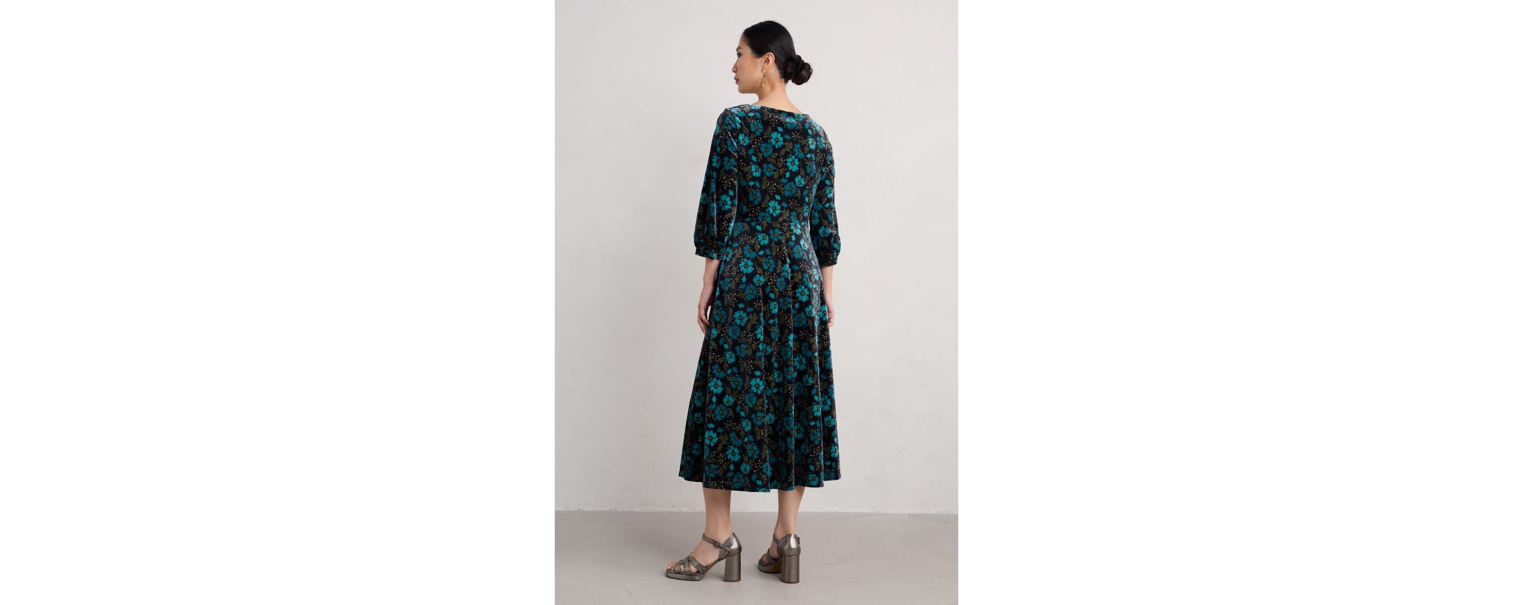 Oak Cottage Dress
