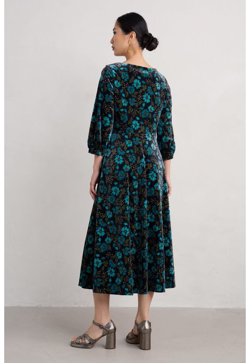 Oak Cottage Dress