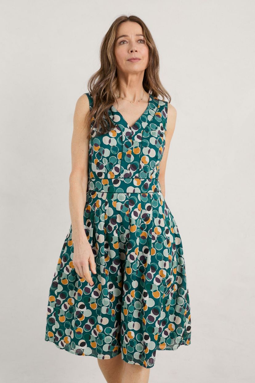Sleeveless Villa Garden Dress
