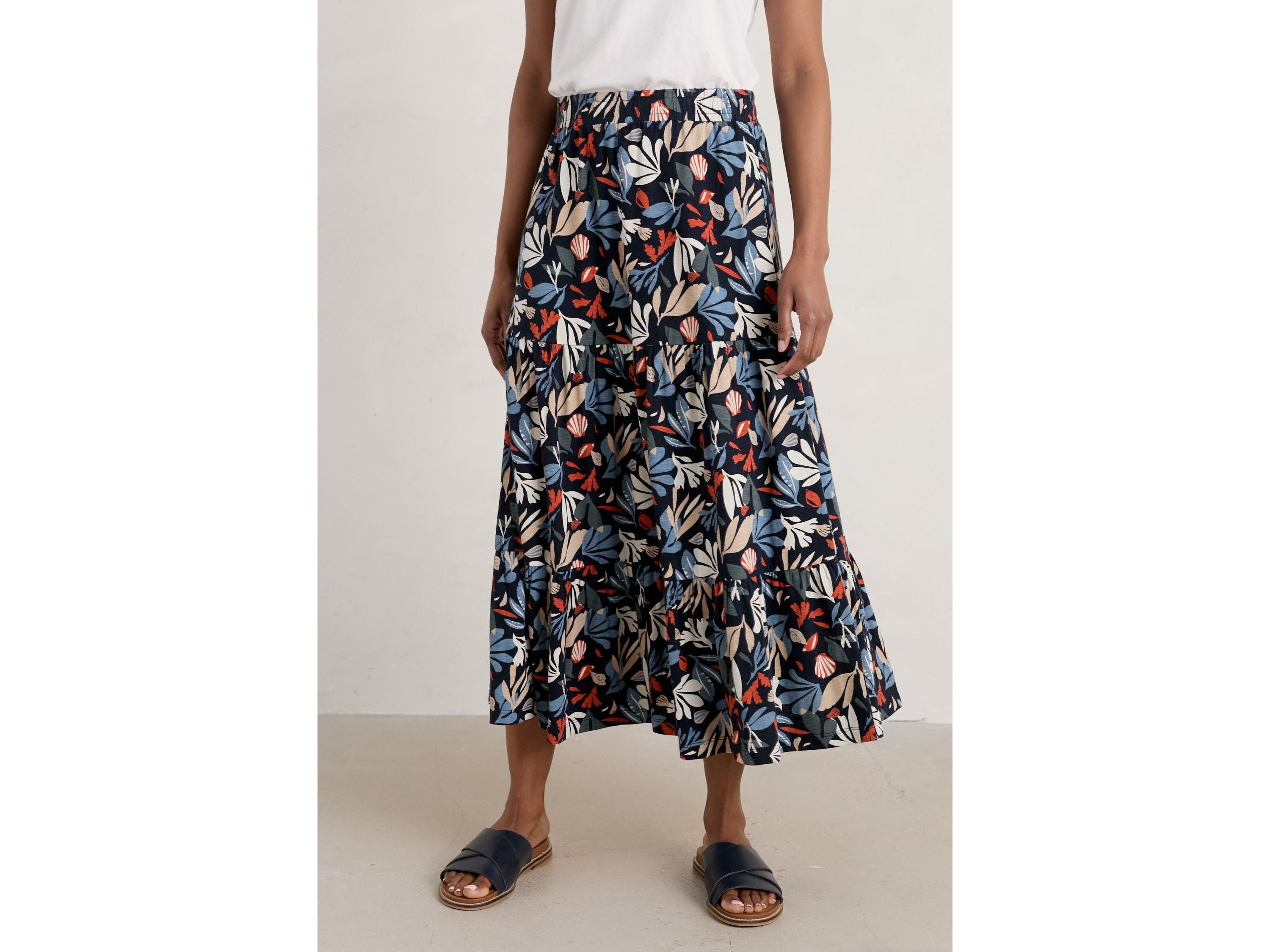 Line Strokes Tiered Midi Skirt