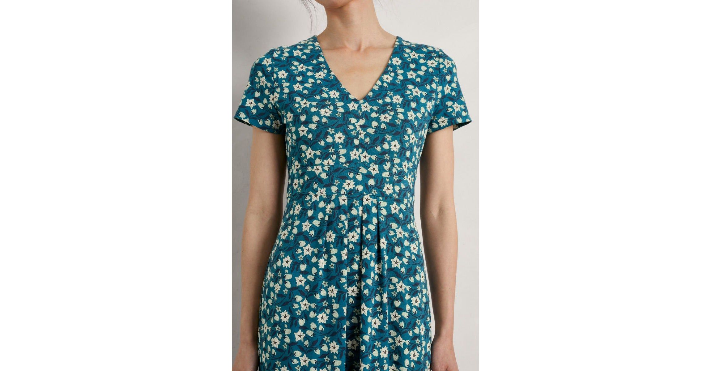 Flower Bud Short Sleeve V-Neck Midi Dress