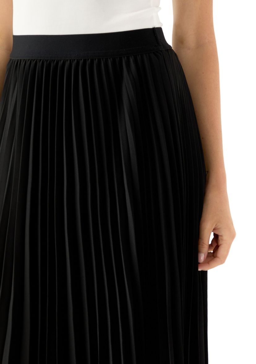 Petite Pull On Pleated Skirt