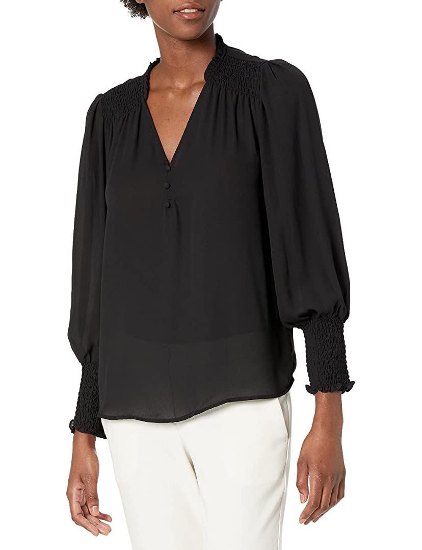 Elegant Blouse with 3 Button Closue + Smock Shoulder