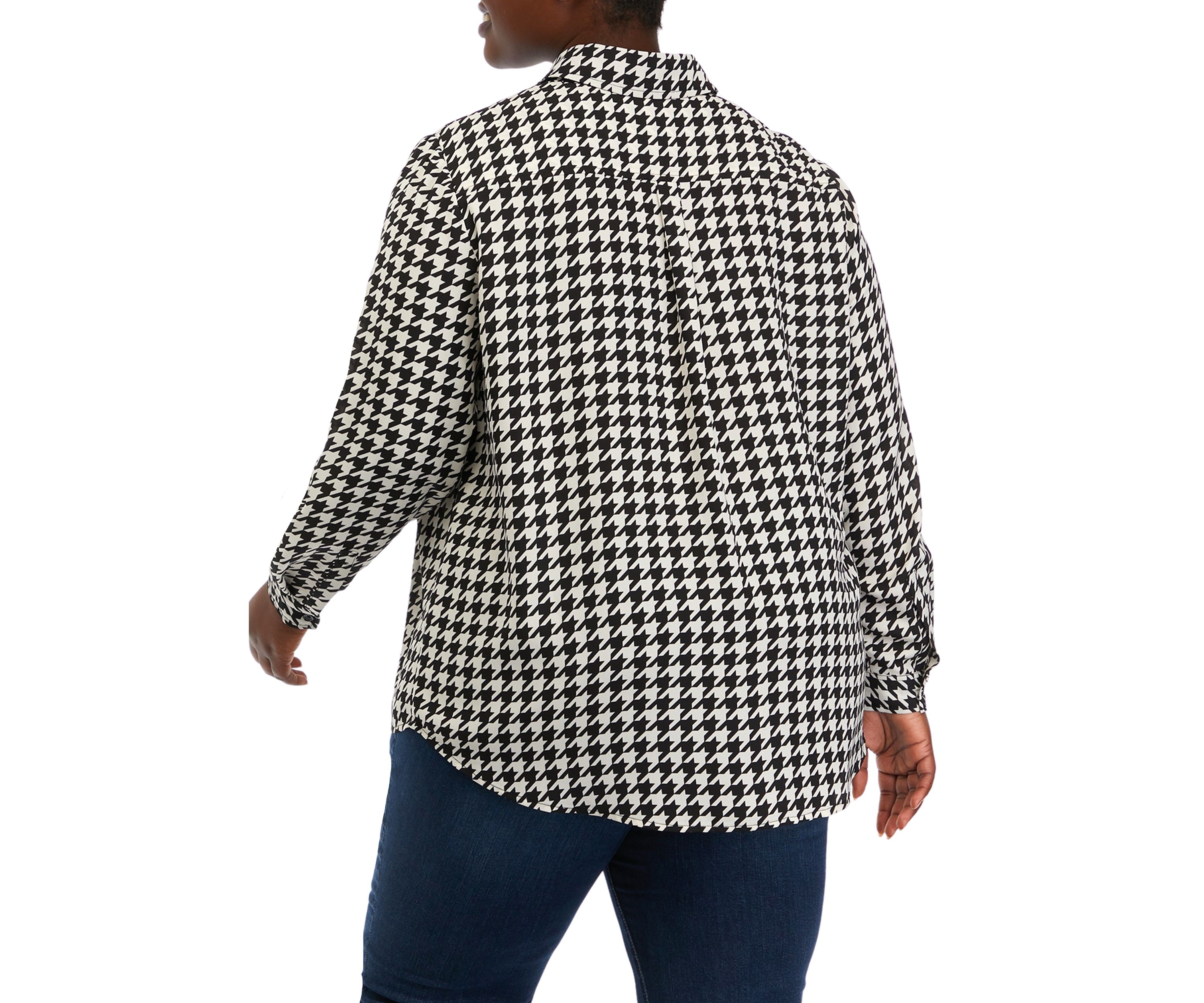 Plus Size Slim Fit Printed Utility Blouse