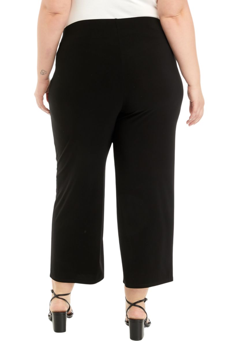 Plus Size Pull On Wide Leg Knit Cropped Pants