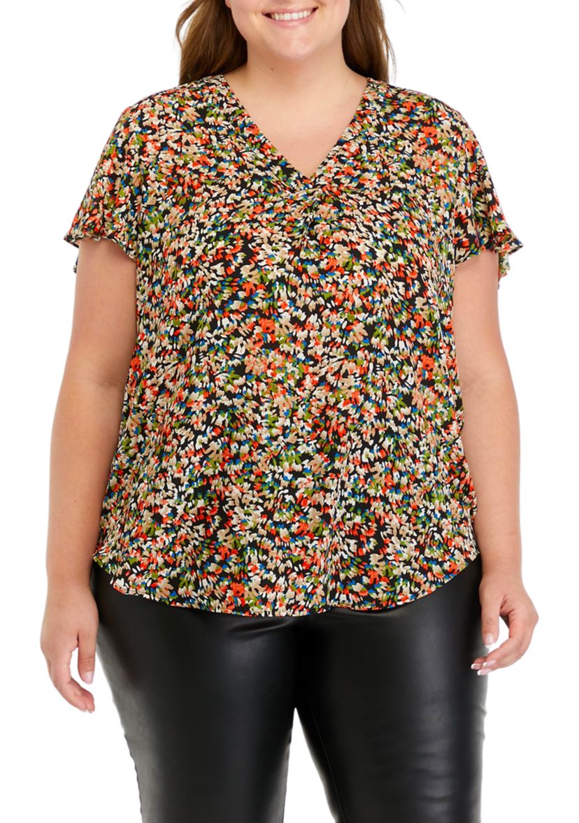 Plus Size V-Neck Pleat Front Tunic with Short Flutter Sleeves 