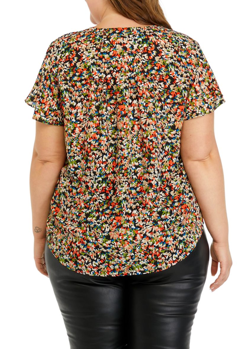 Plus Size V-Neck Pleat Front Tunic with Short Flutter Sleeves 