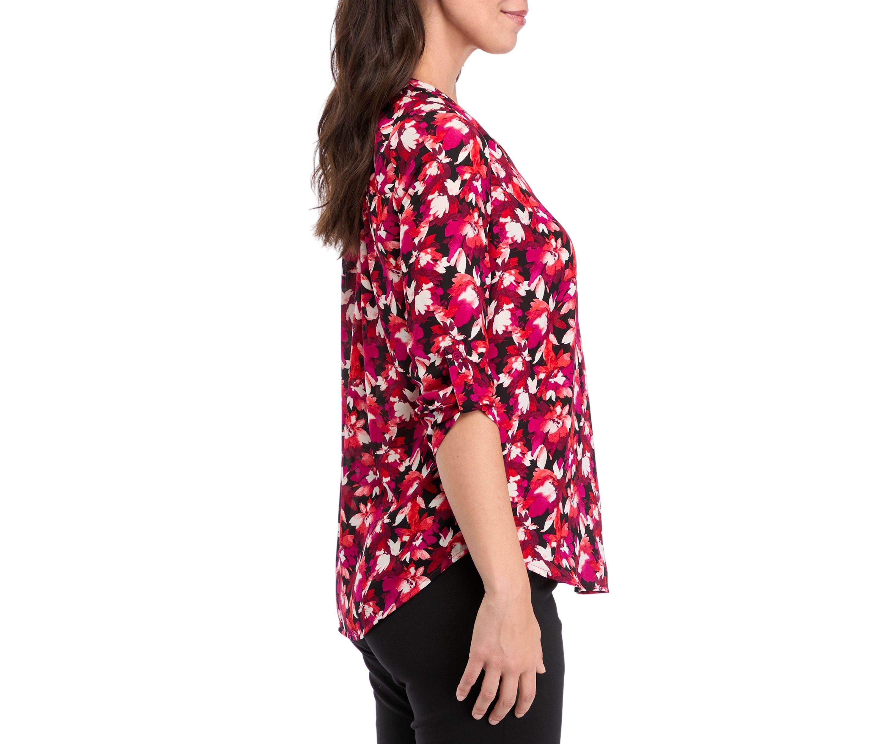 Womens V-Neck Printed Pleat Front Blouse