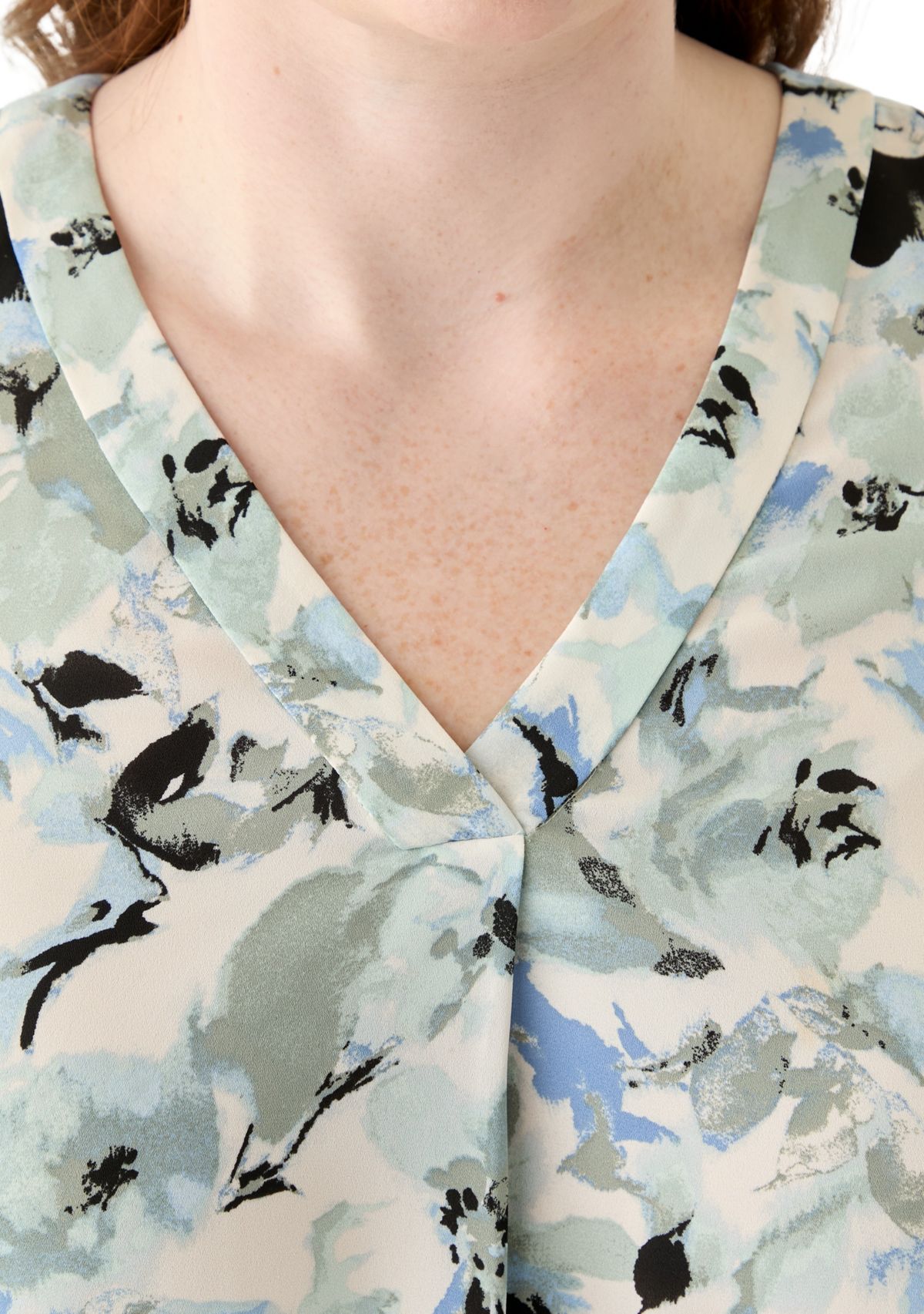Plus Size Flutter Sleeve Blouse 