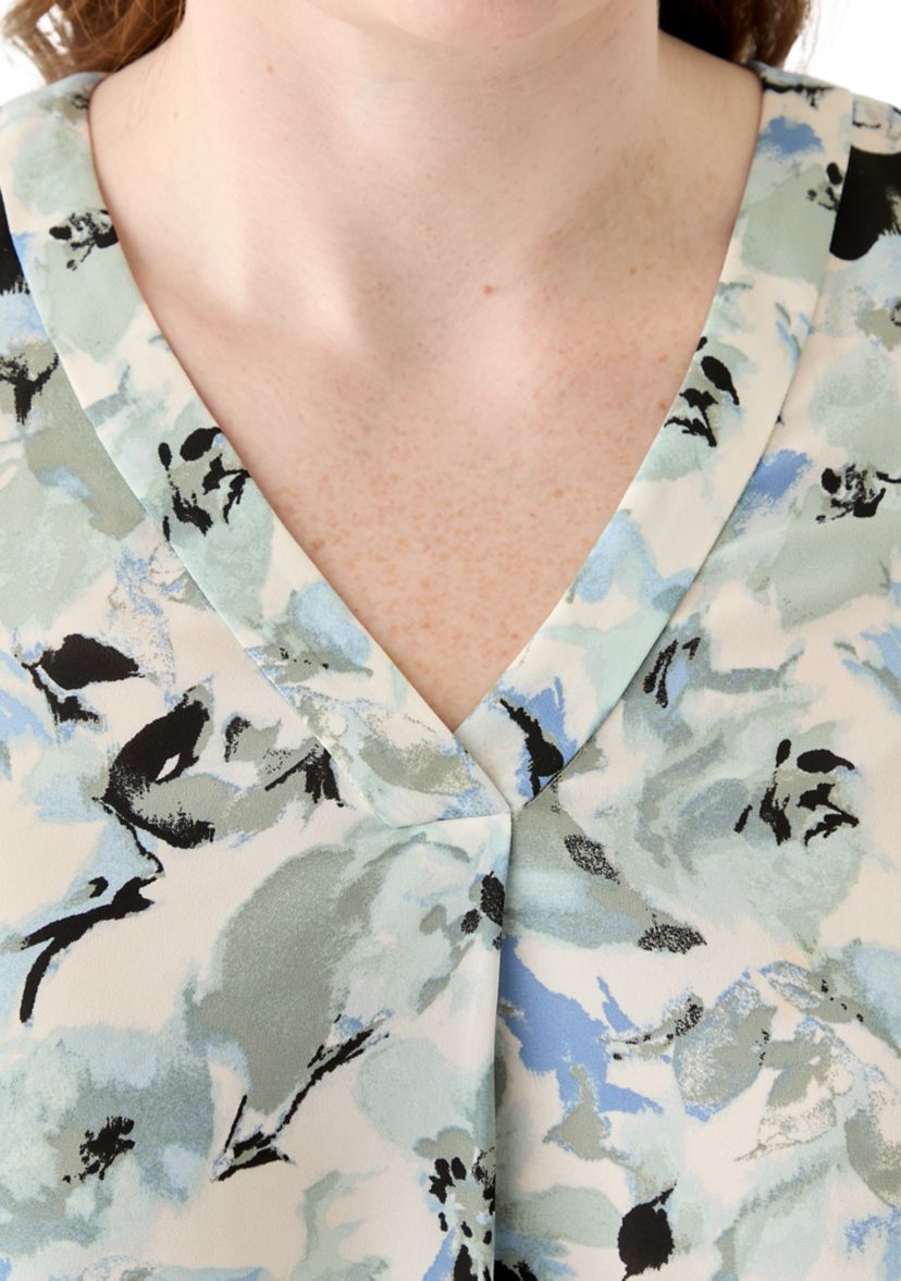 Plus Size Flutter Sleeve Blouse 