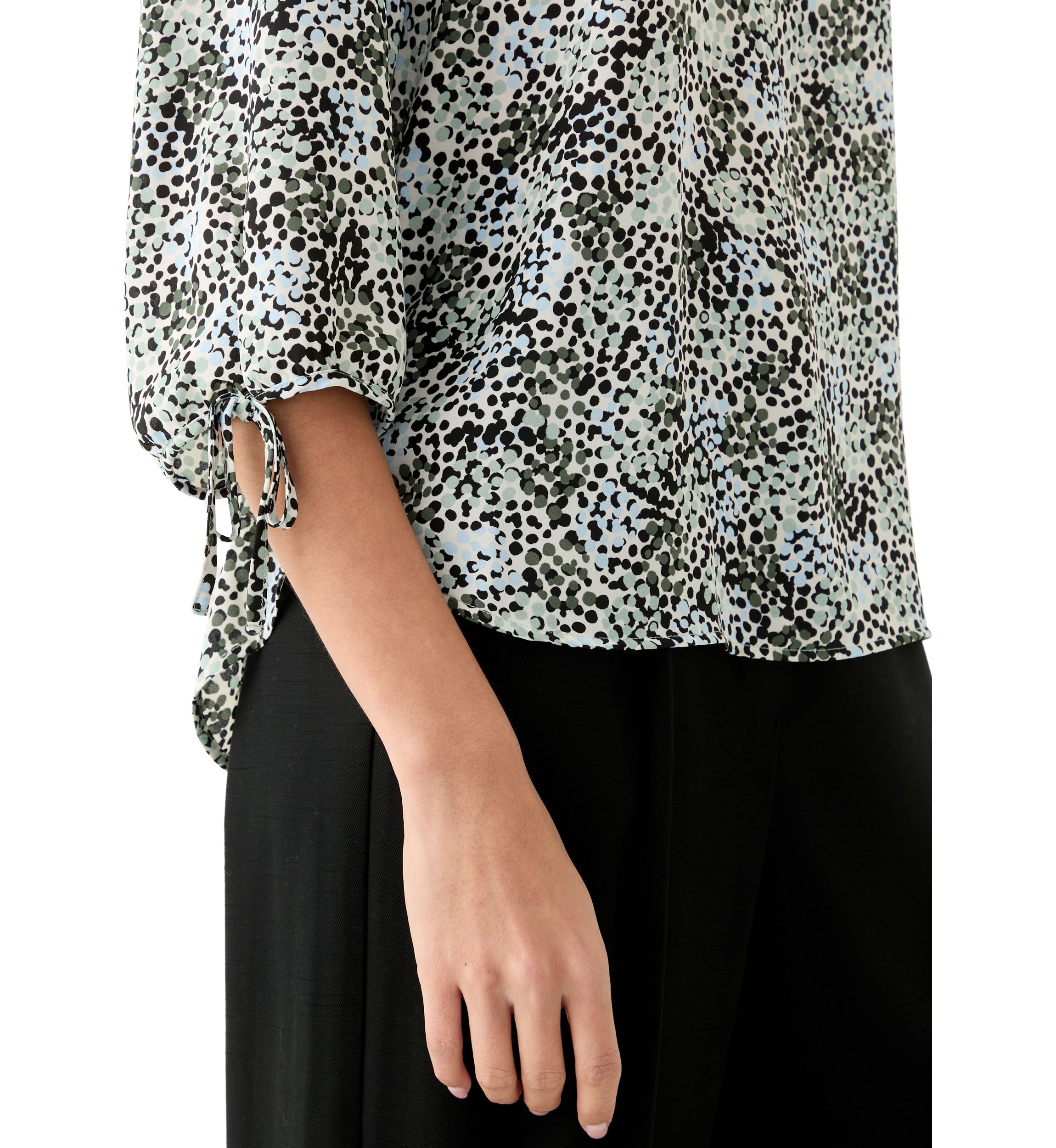 Petite Puff Sleeve Printed Blouse