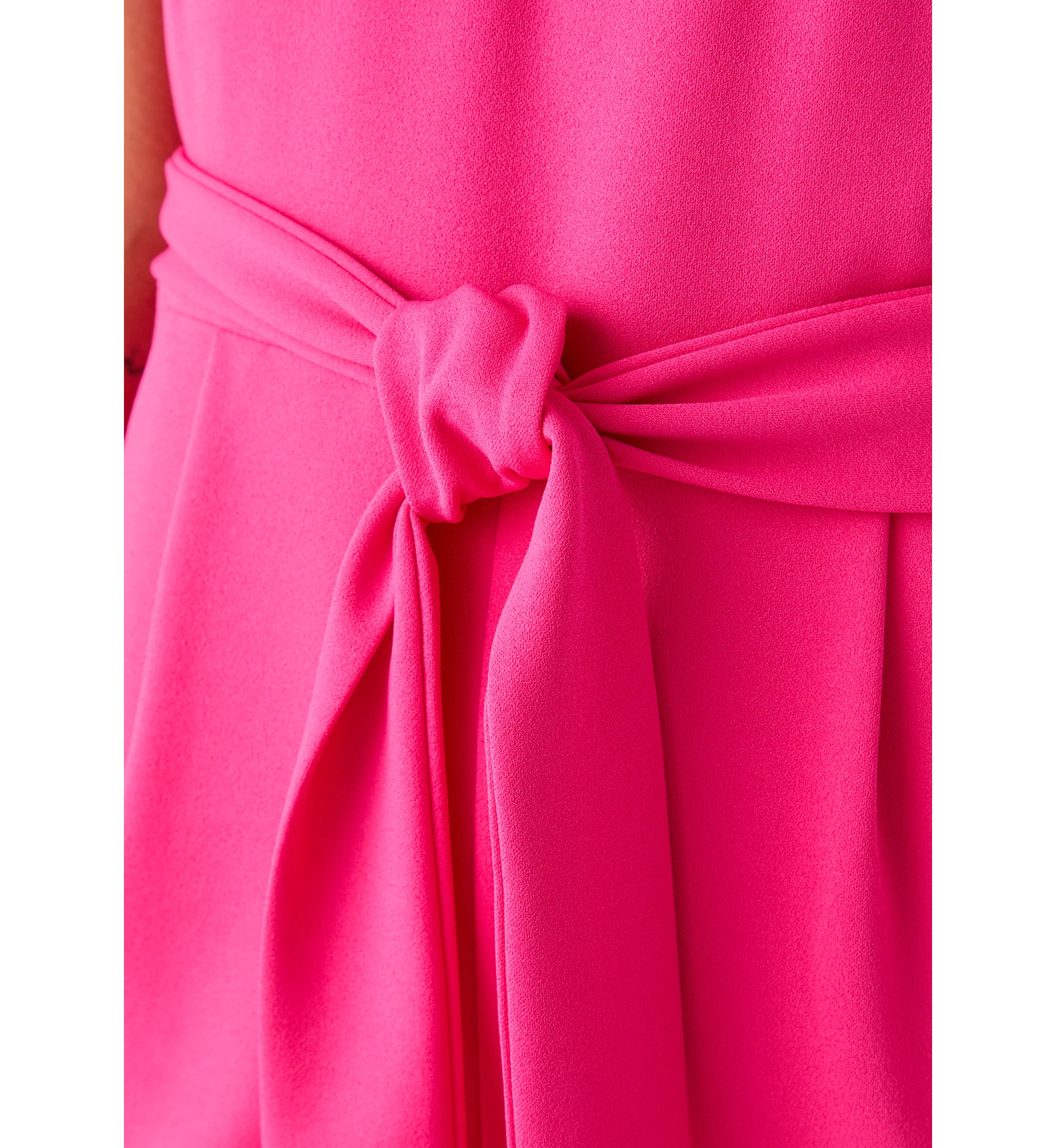 Womens V-Neck Extended Shoulder Jumpsuit
