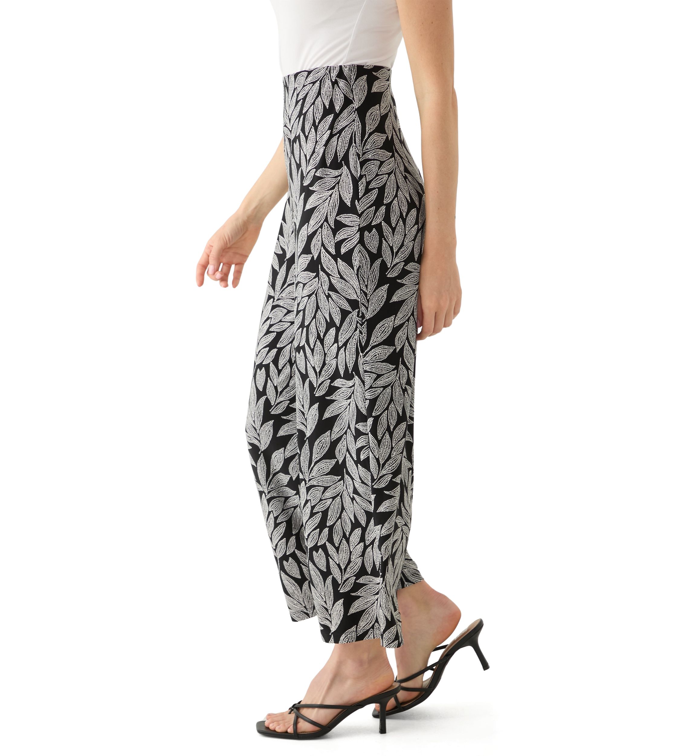 Petite Pull On Printed Wide Leg Pants