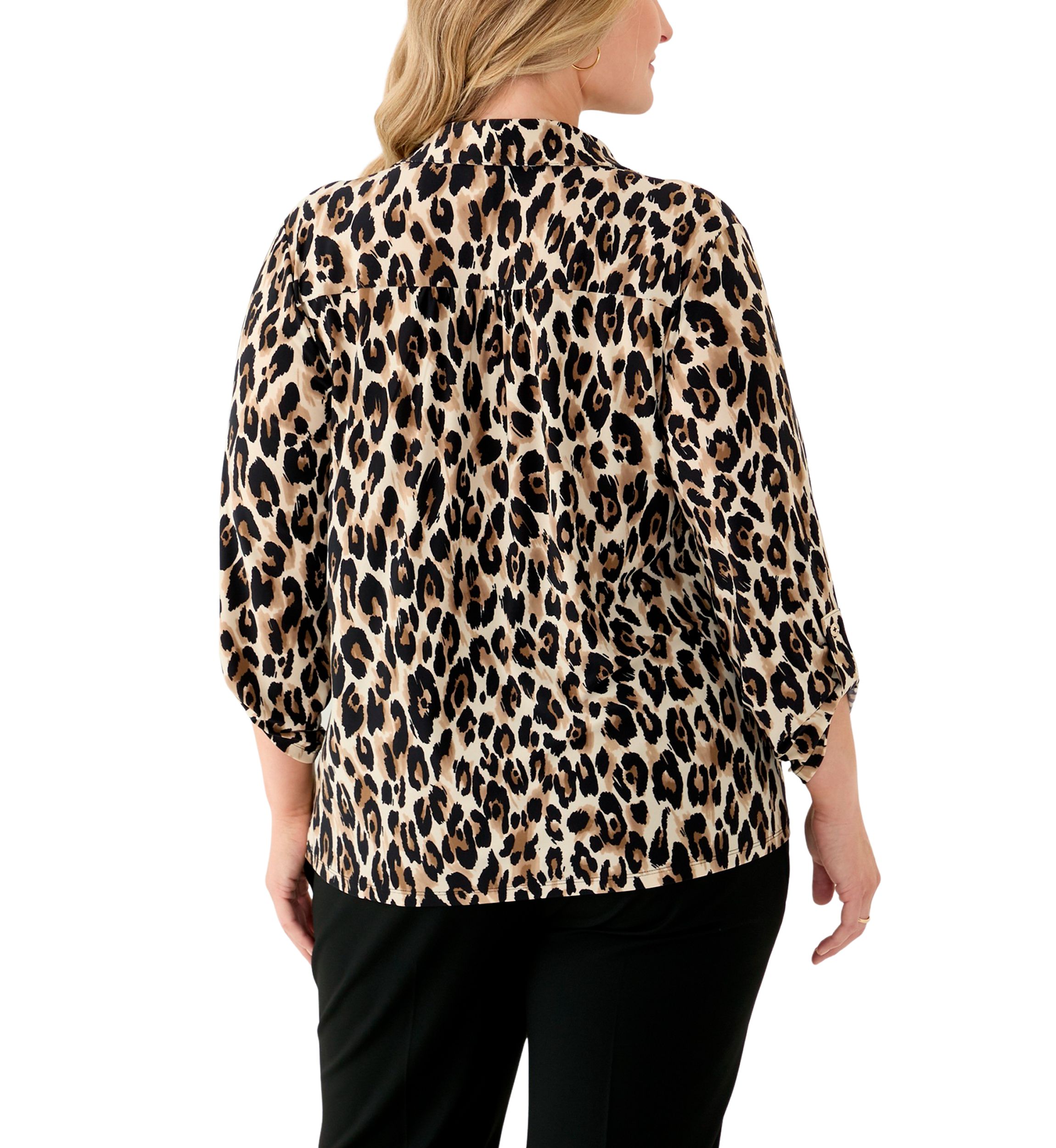 Plus Size 3/4 Sleeve Button Down Blouse