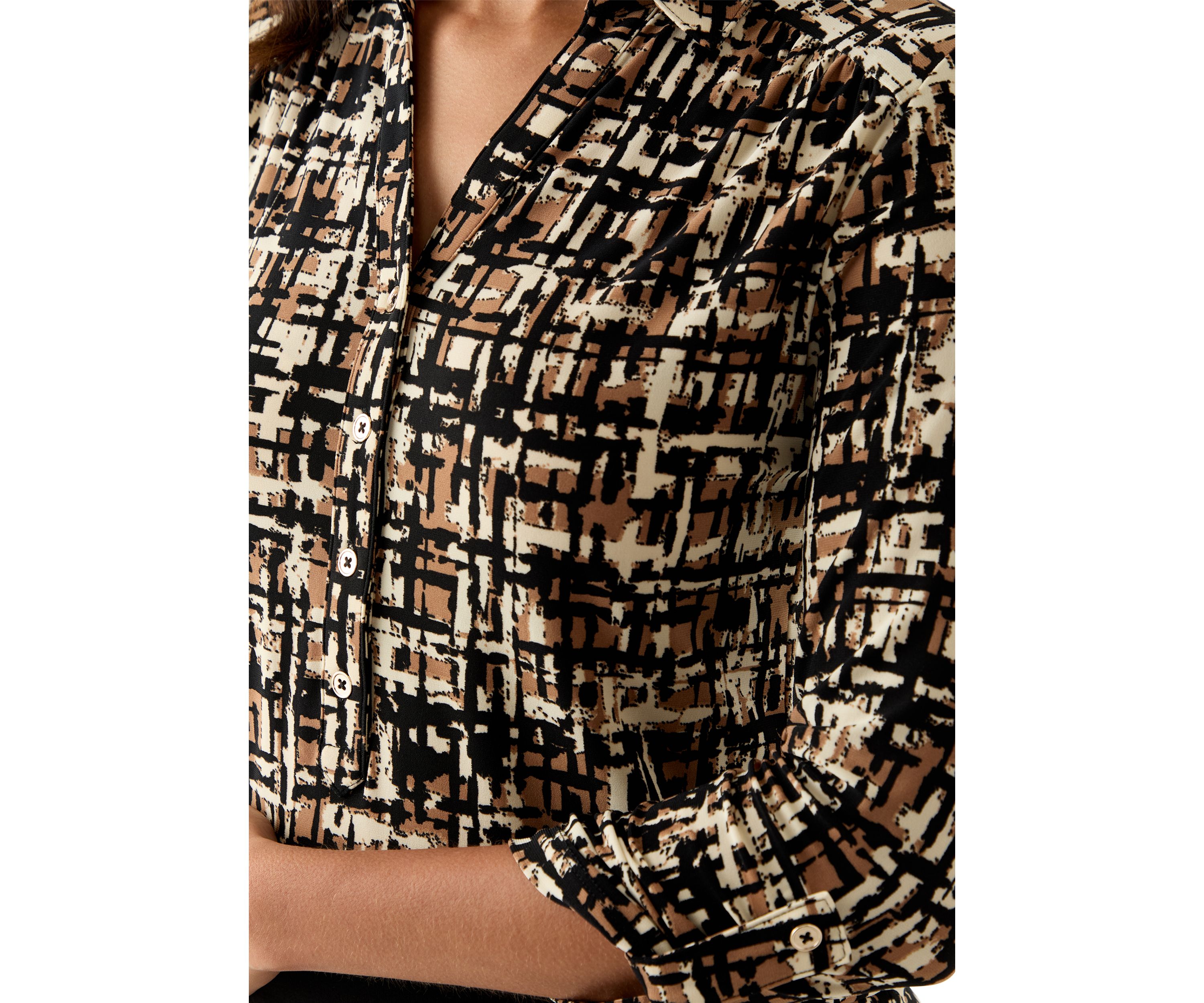 Womens 3/4 Roll-Tab Sleeve Printed Button Down Shirt