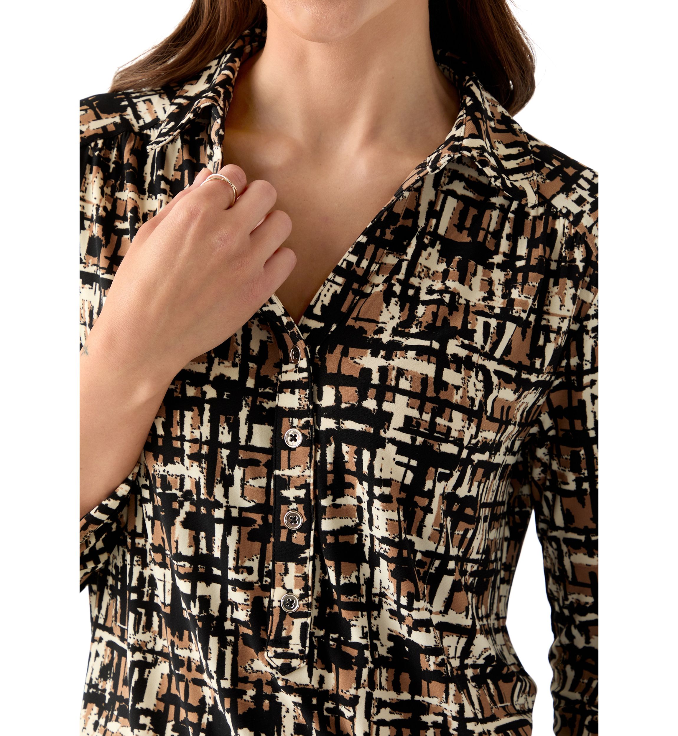 Petite 3/4 Scrunched Sleeve Printed Button Down Shirt