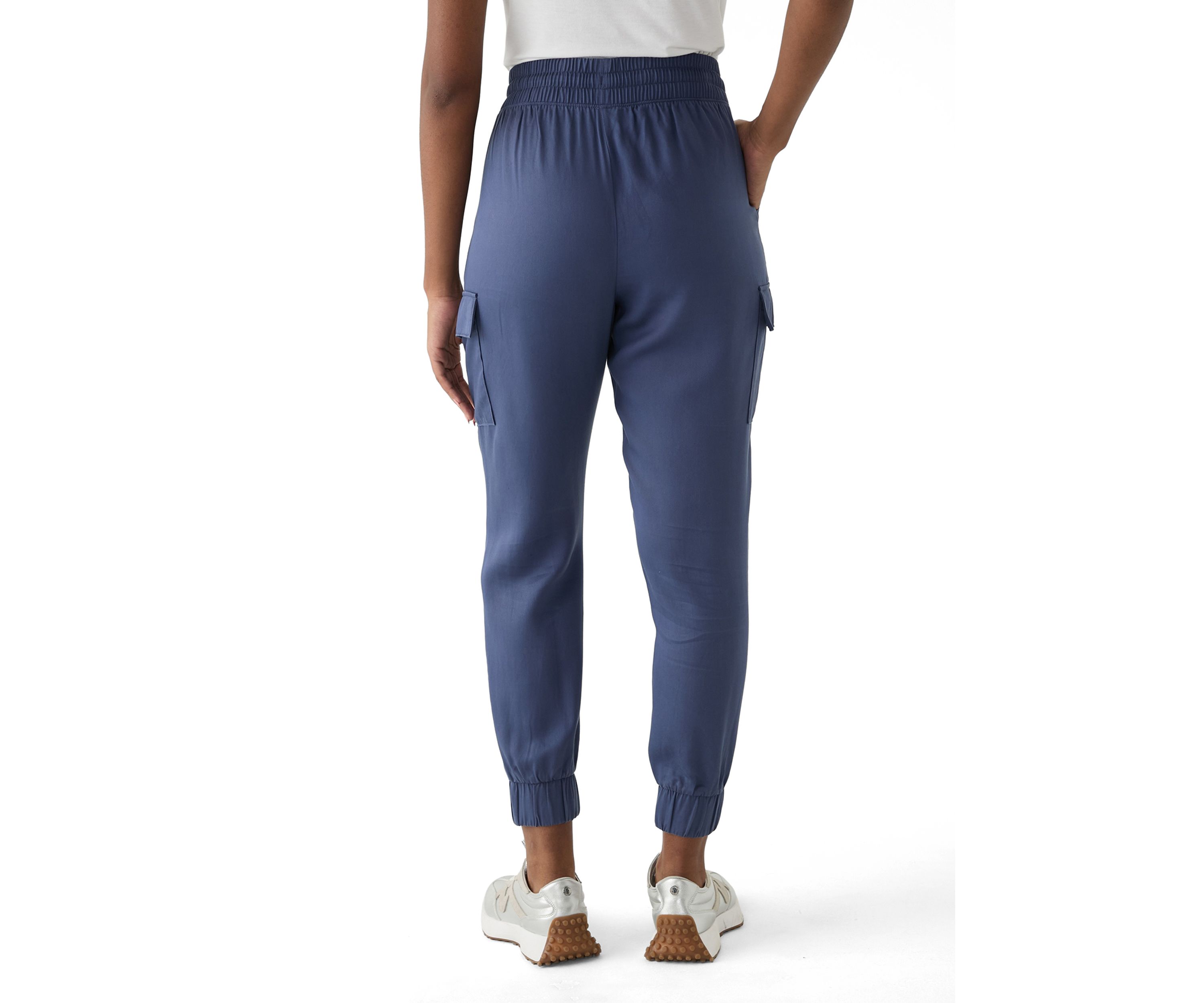 Womens Barrier Jogger Pants