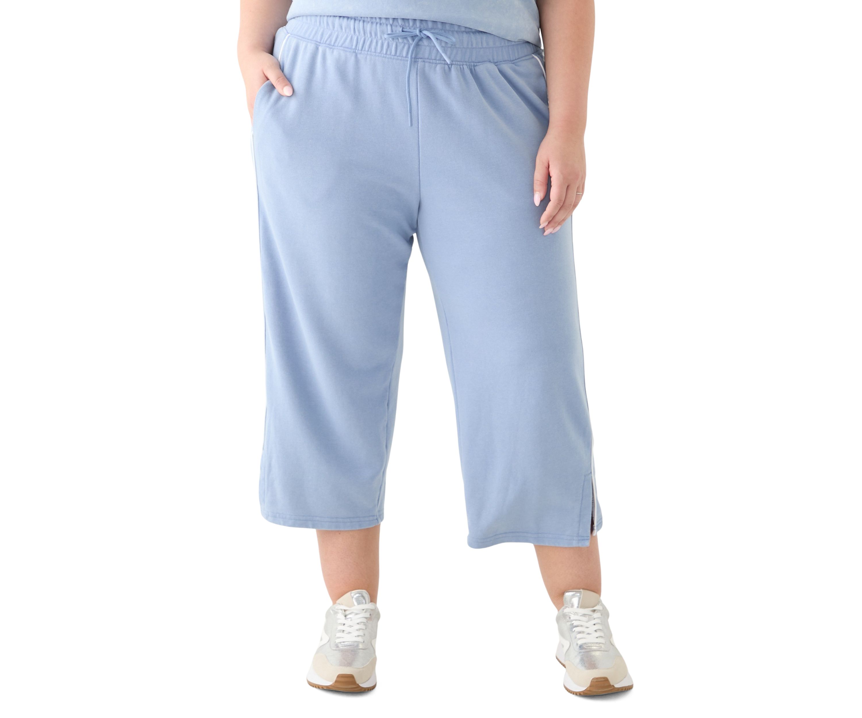Plus Size Baby Wash Crop Capri Sweatpants