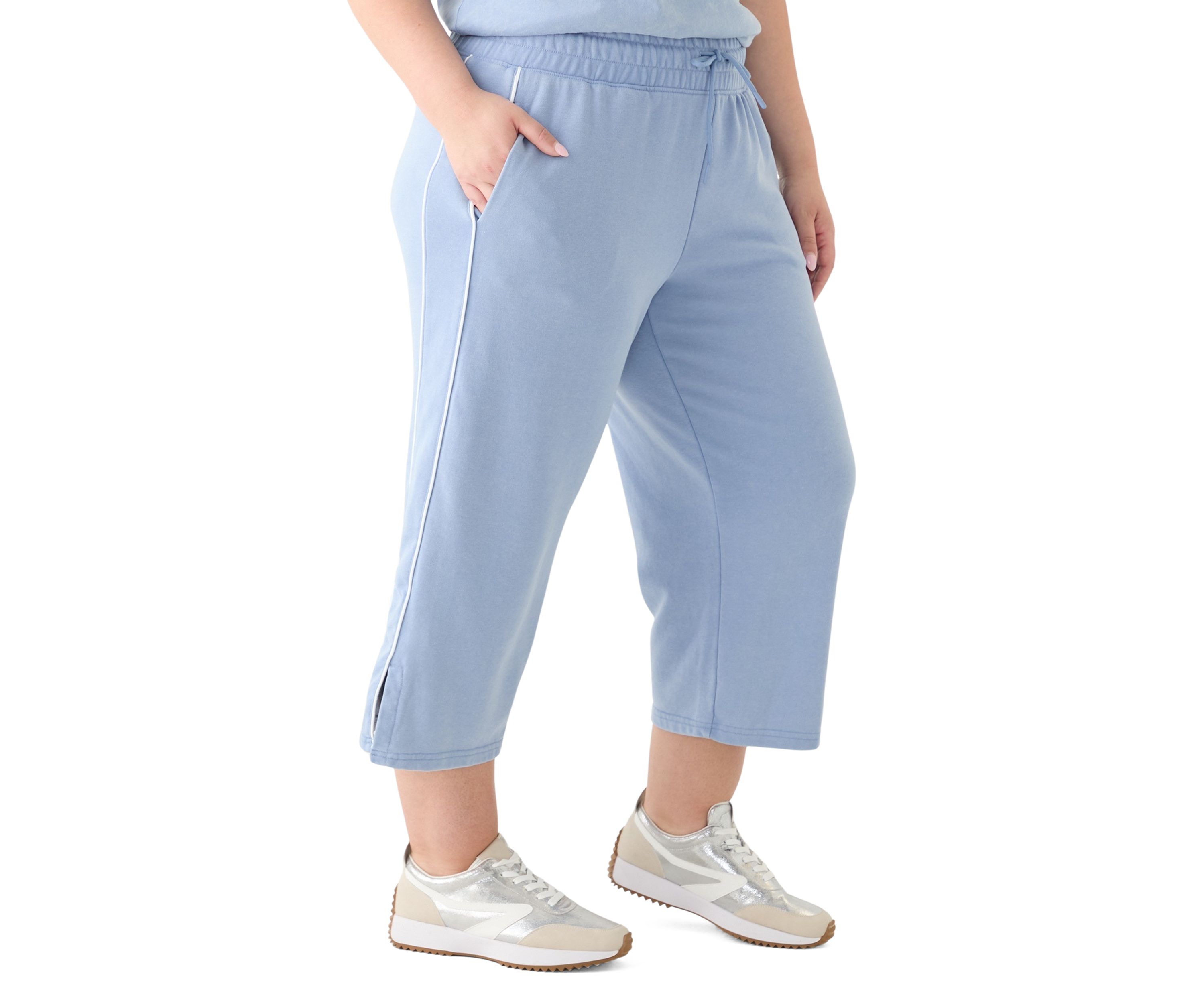 Plus Size Baby Wash Crop Capri Sweatpants