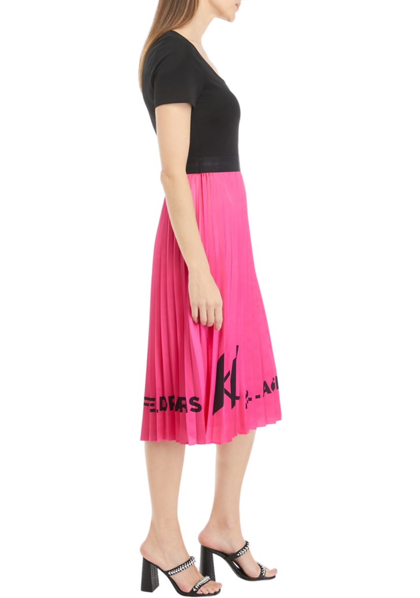 Womens Short Sleeve Square Neck Pleated Dress