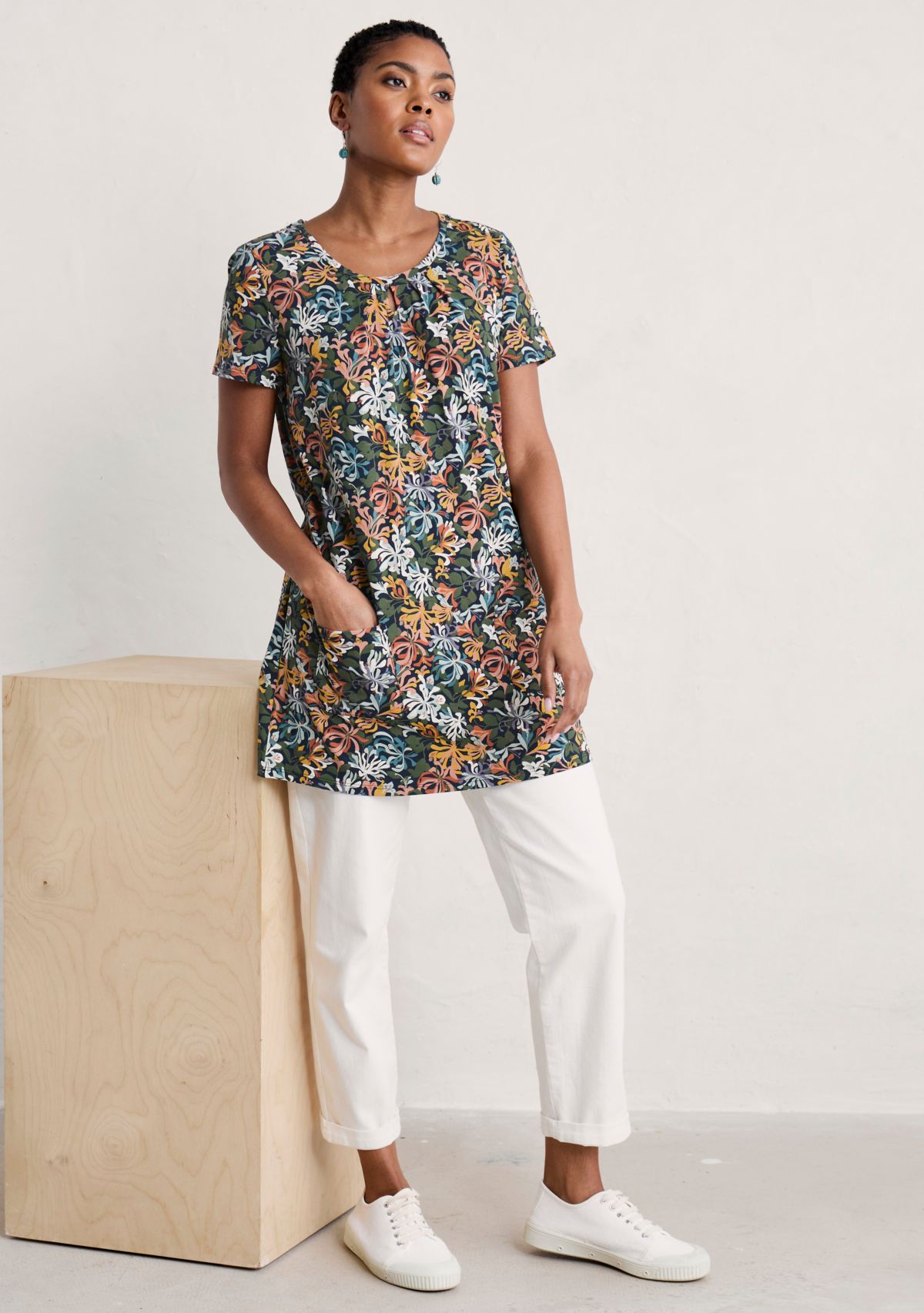 Womens Star Dance Printed Short Sleeve Top